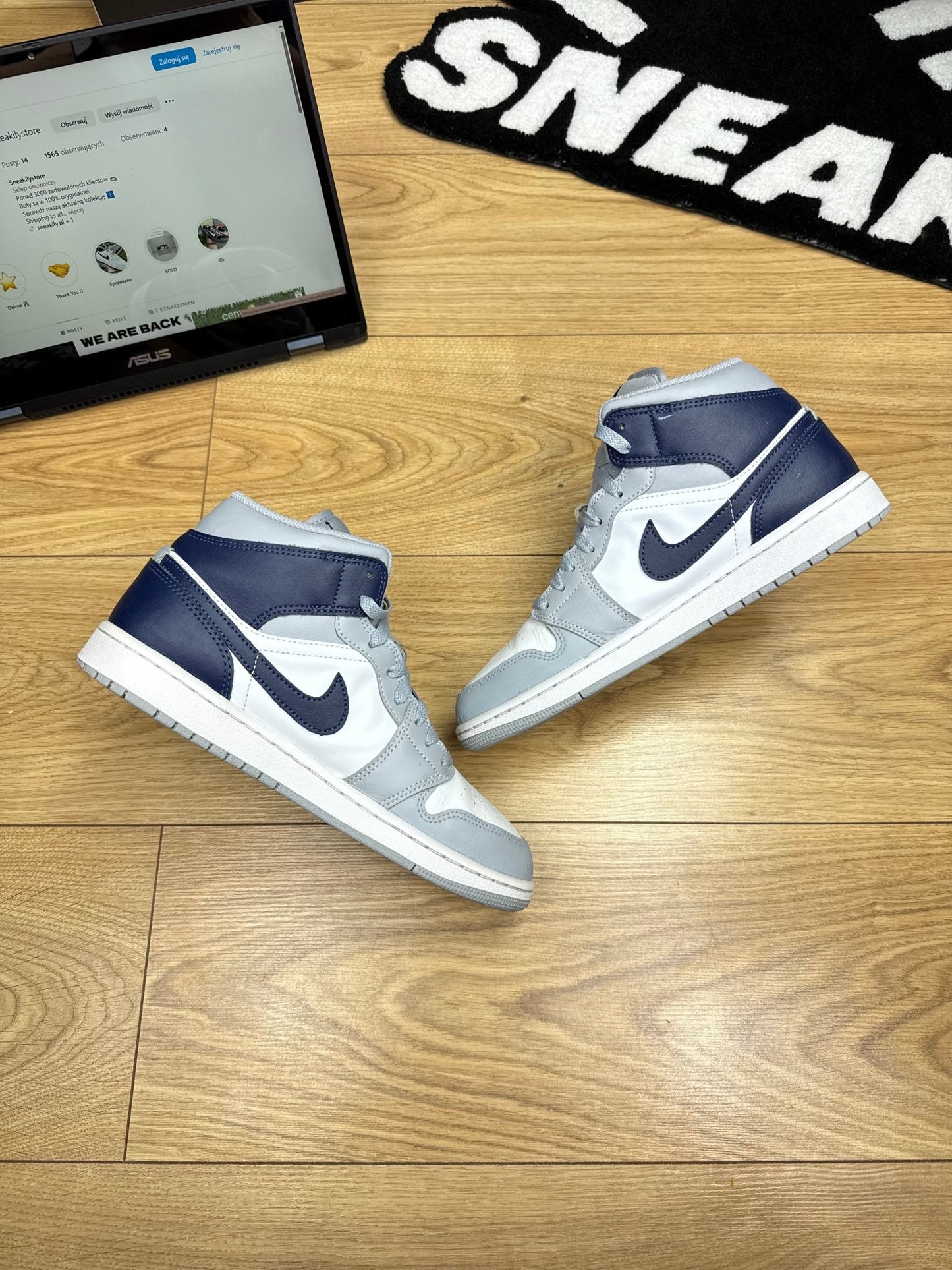 Nike Air Jordan 1 Mid (42.5)