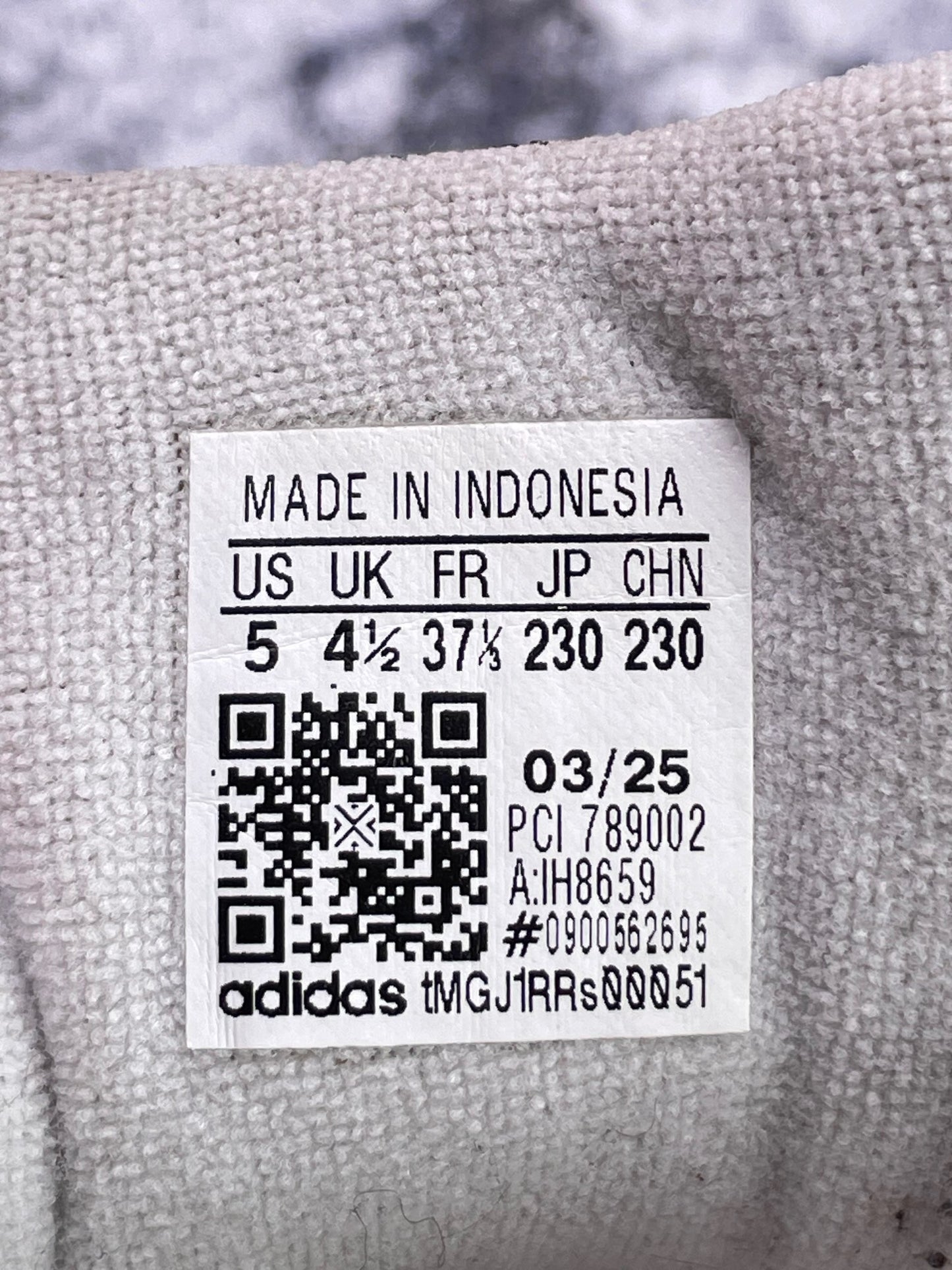 Adidas Superstar II — buty sportowe damskie w bardzo dobrym stanie rozmiar 37 1/3, etykieta z kodem modelu IH8659