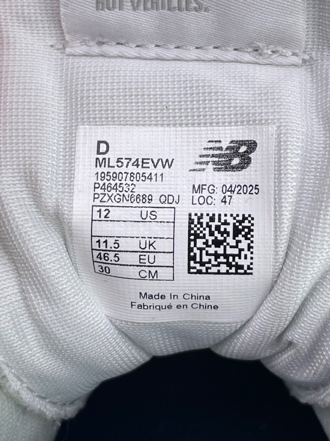 New Balance 574 Nimbus Cloud — buty sportowe męskie w bardzo dobrym stanie rozmiar 46.5, etykieta z kodem modelu ML574EVW