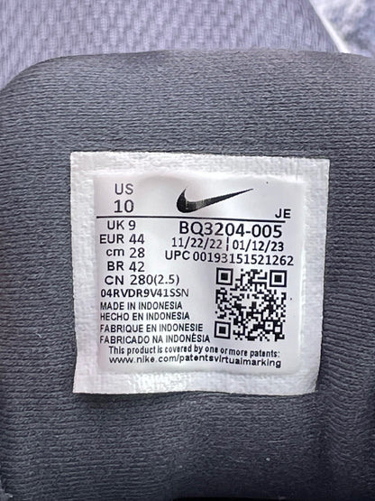 Nike Revolution 5 Cool Grey — buty sportowe męskie w bardzo dobrym stanie rozmiar 44, etykieta z kodem modelu BQ3204-005