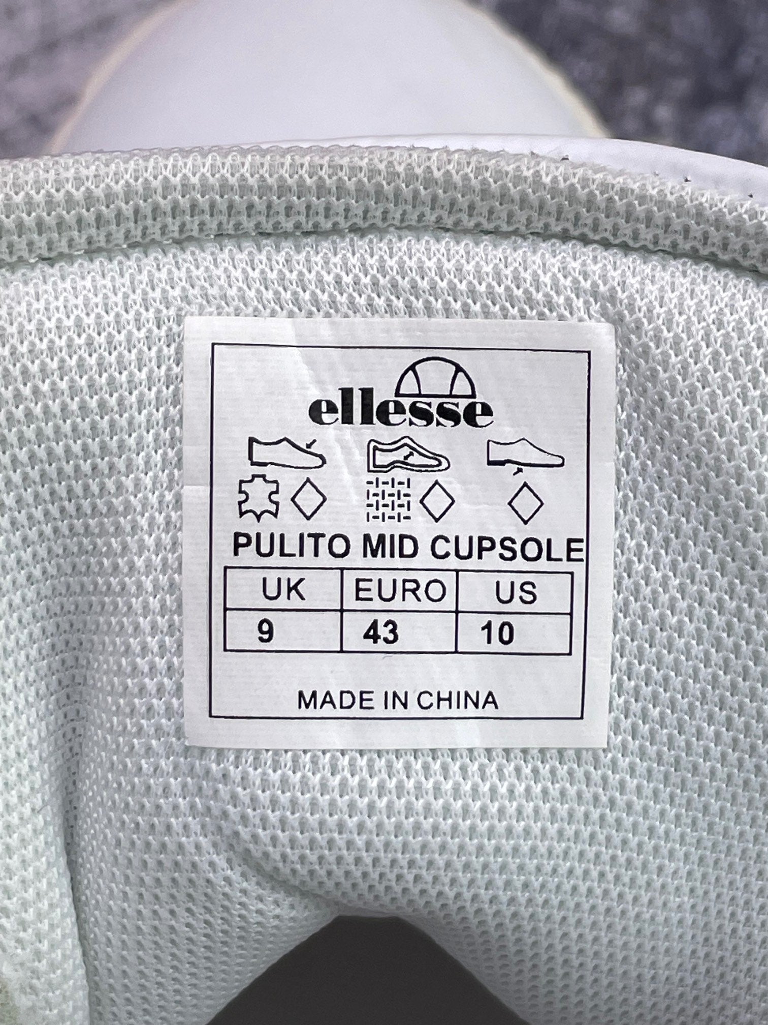 Ellesse Pulito Mid Cupsole Leather — buty sportowe męskie w bardzo dobrym stanie rozmiar 43, etykieta z kodem modelu
