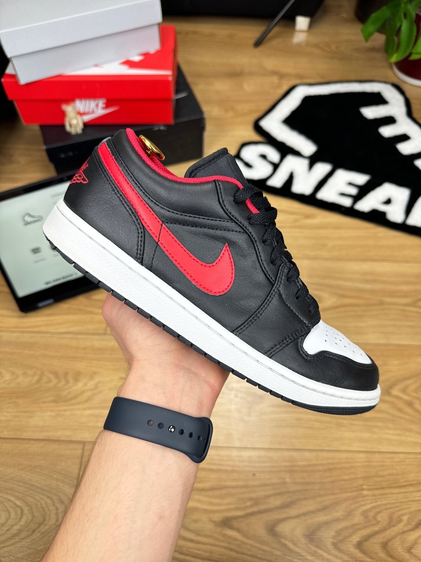 Nike Air Jordan 1 Low (42.5)