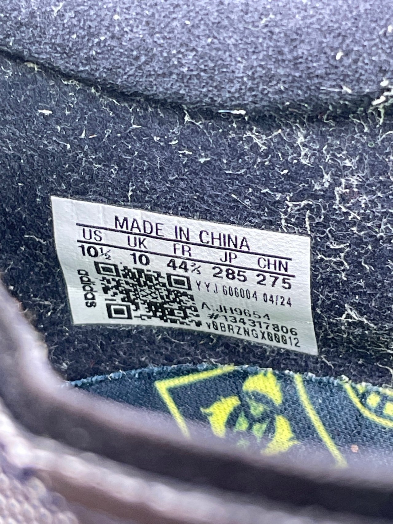 Adidas Adizero Boston 12 — buty sportowe męskie w bardzo dobrym stanie rozmiar 44 2/3, etykieta z kodem modelu JH9654