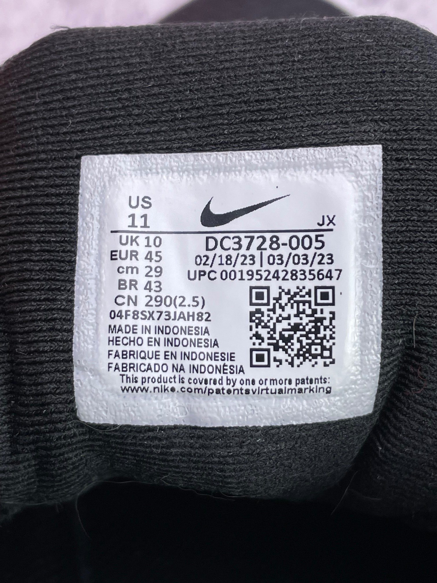 Nike Revolution 6 Next Nature — buty sportowe męskie w bardzo dobrym stanie rozmiar 45, etykieta z kodem modelu DC3728-005