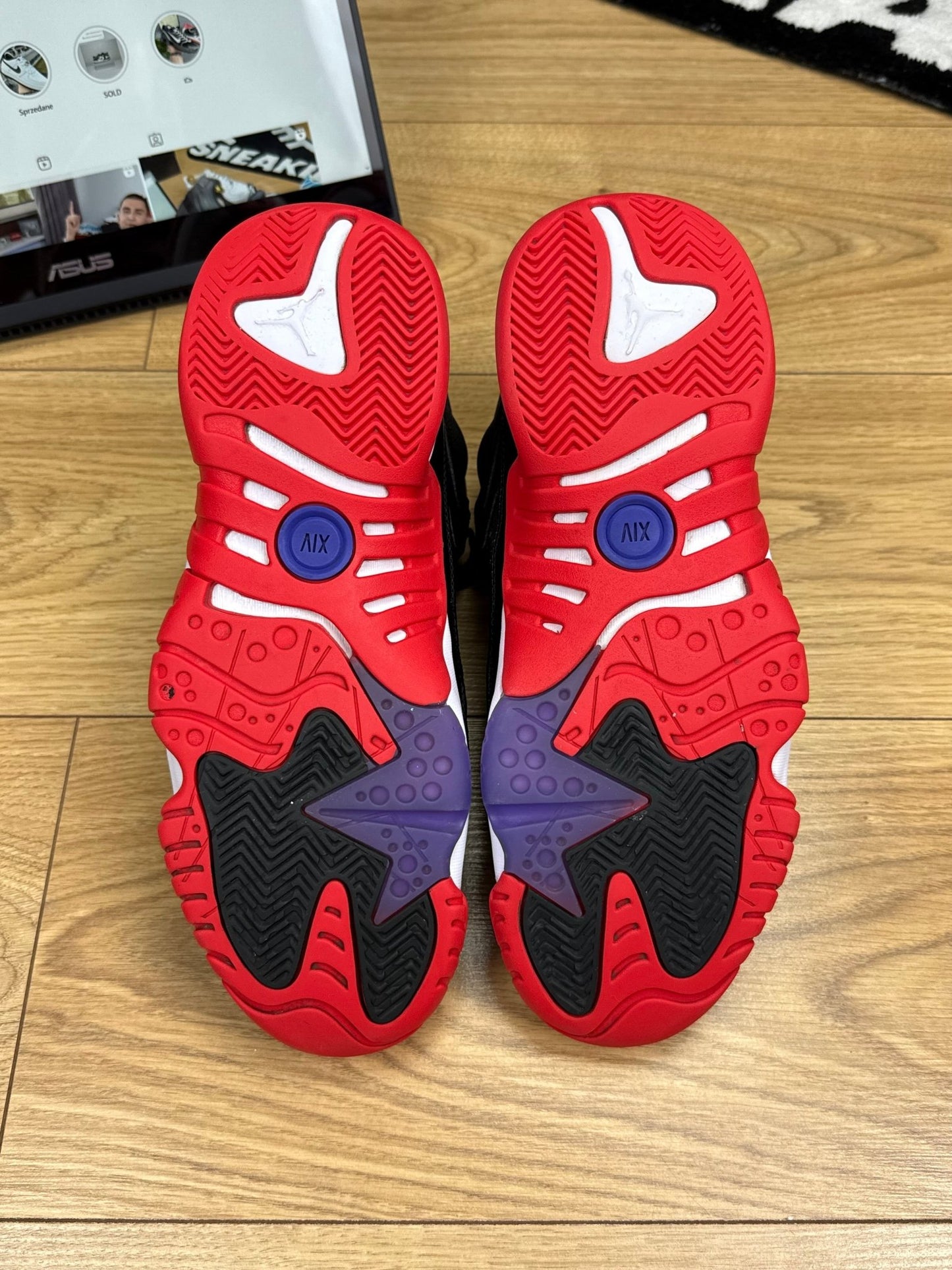 Nike Air Jordan Jumpman Two Trey (43)