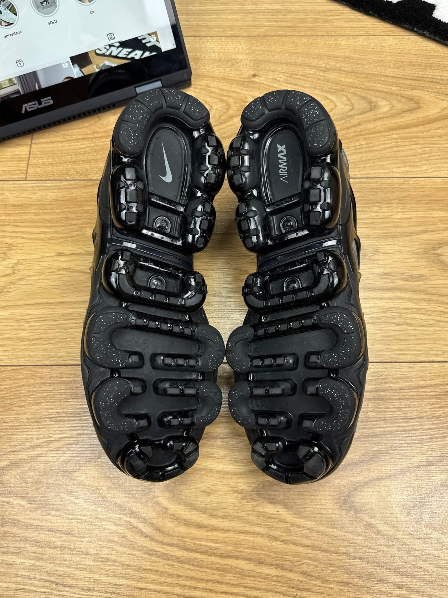 Nike Air Vapormax Plus (45)