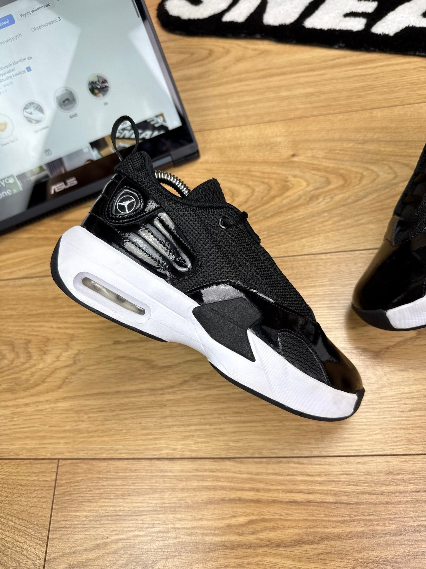 Nike Air Jordan Max Aura 6 (37.5)