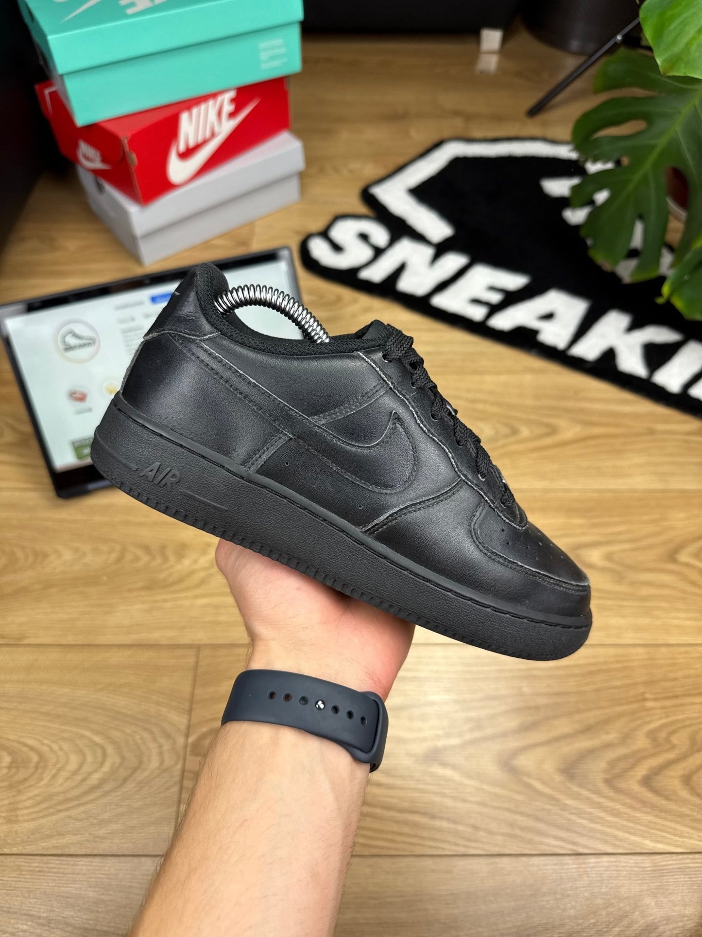 Nike Air Force 1 Low (38.5)