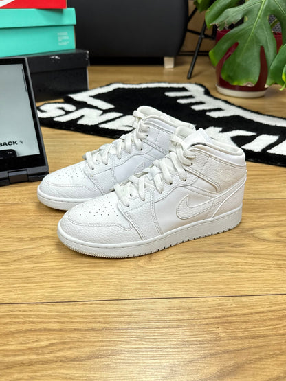 Nike Air Jordan 1 Mid (37.5)