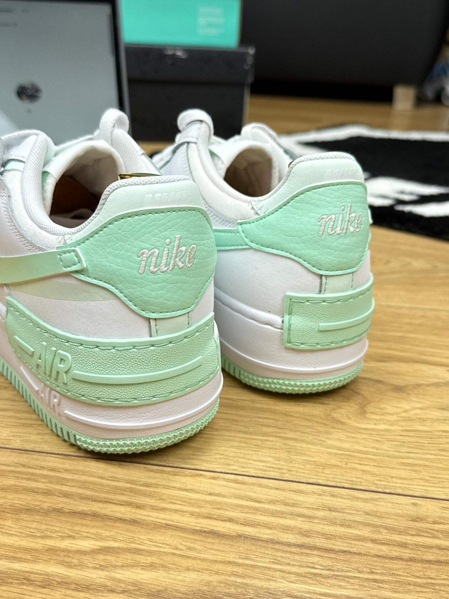Nike Air Force 1 Low Shadow (40.5)