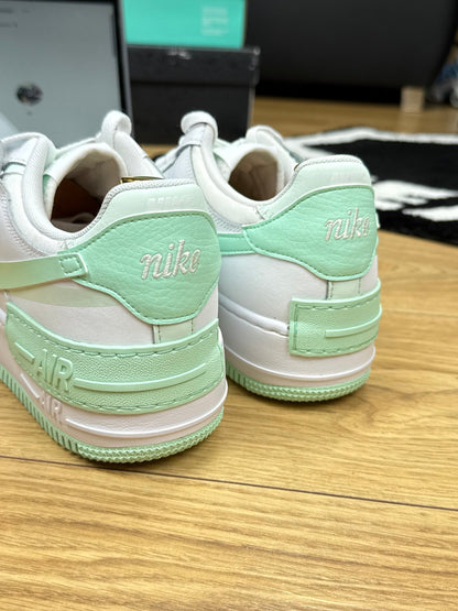 Nike Air Force 1 Low Shadow (40.5)