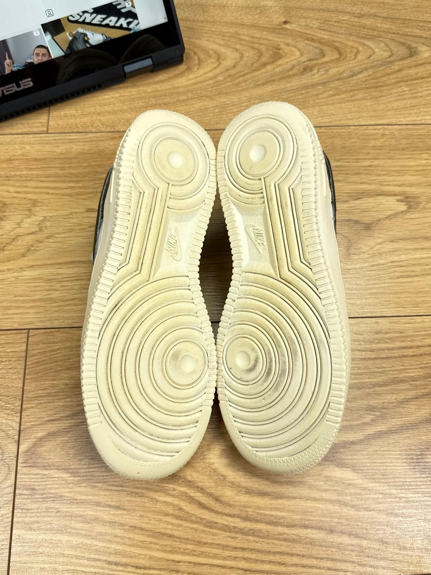 Nike Air Force 1 Low (37.5)