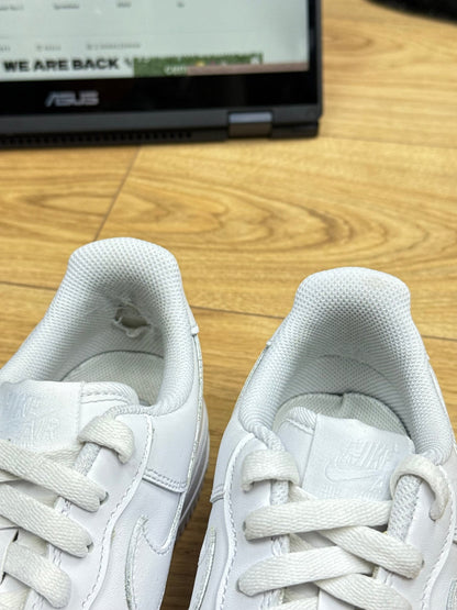 Nike Air Force 1 Low (40)