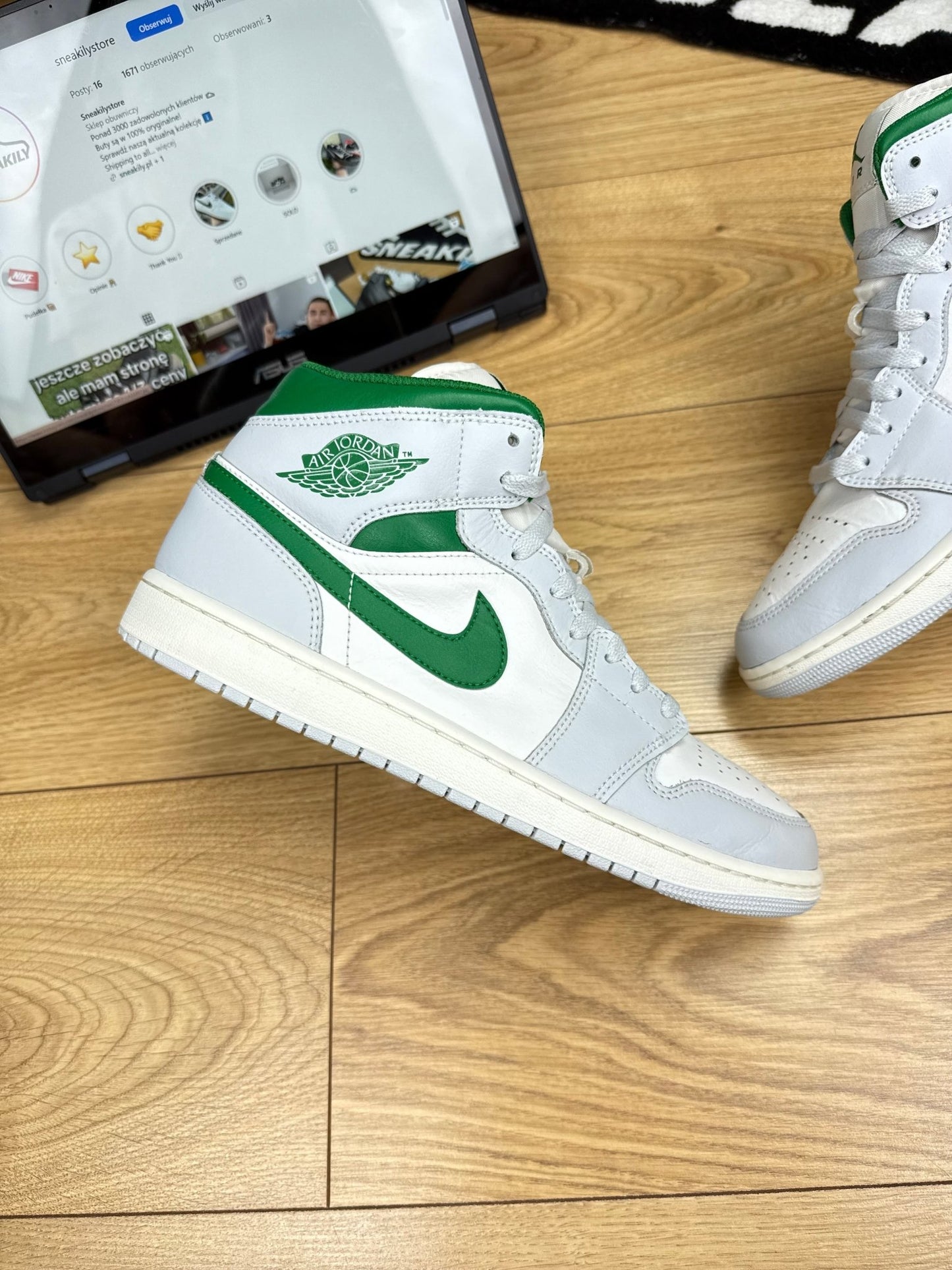 Nike Air Jordan 1 Mid (44)