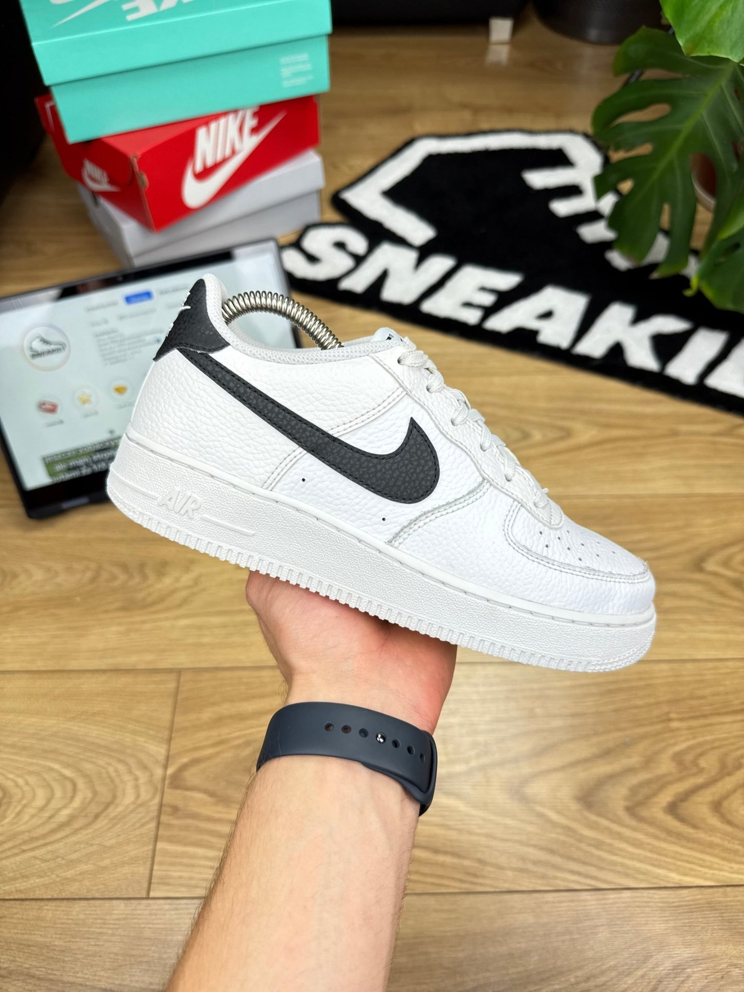 Nike Air Force 1 Low (38.5)