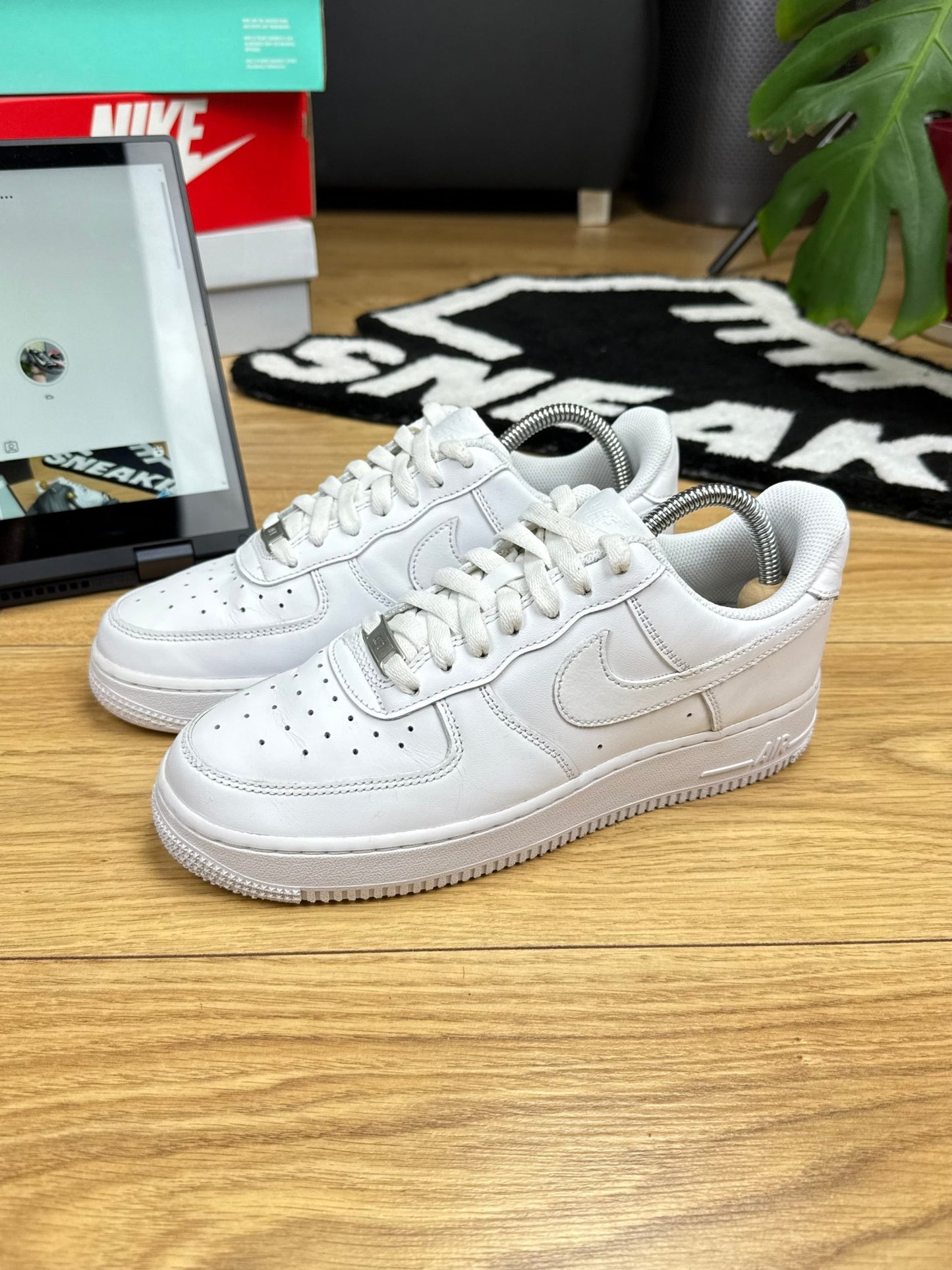 Nike Air Force 1 Low (40)