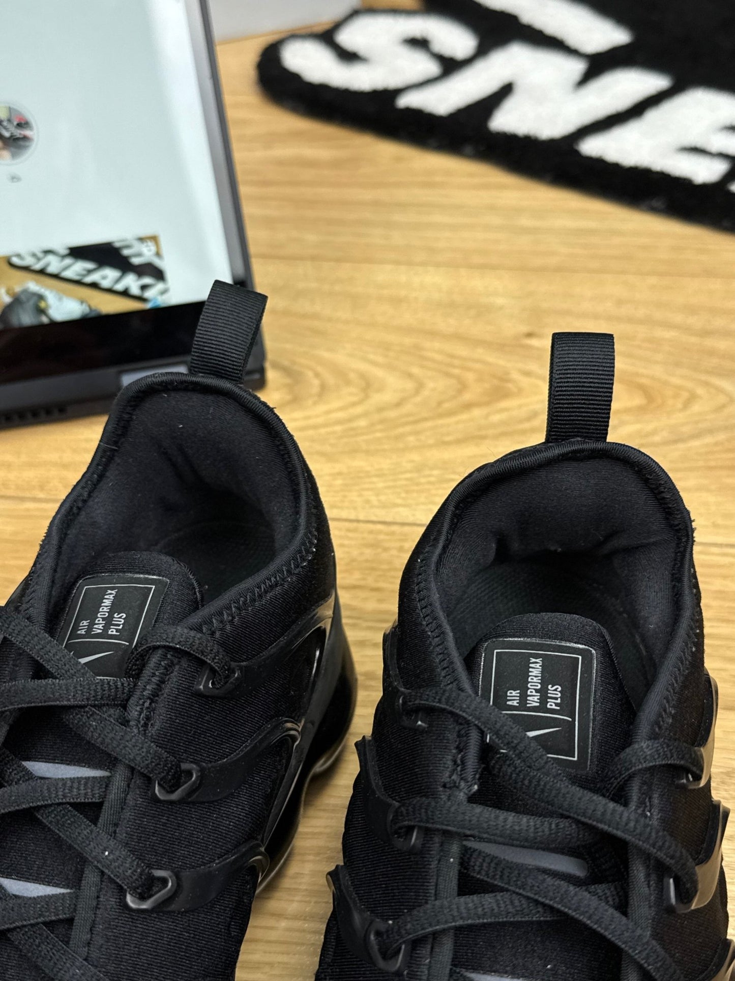 Nike Air Vapormax Plus (43)