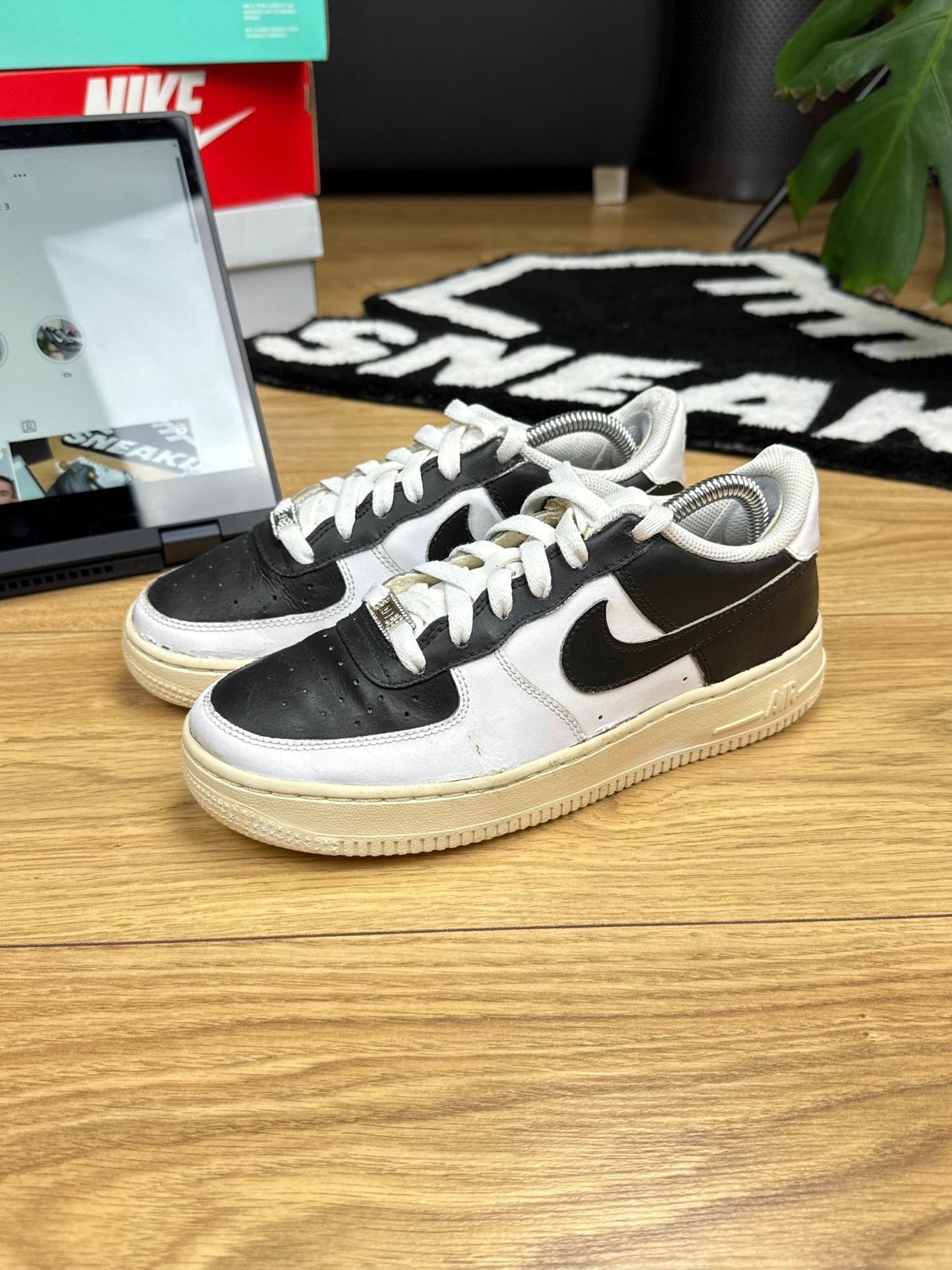 Nike Air Force 1 Low (37.5)
