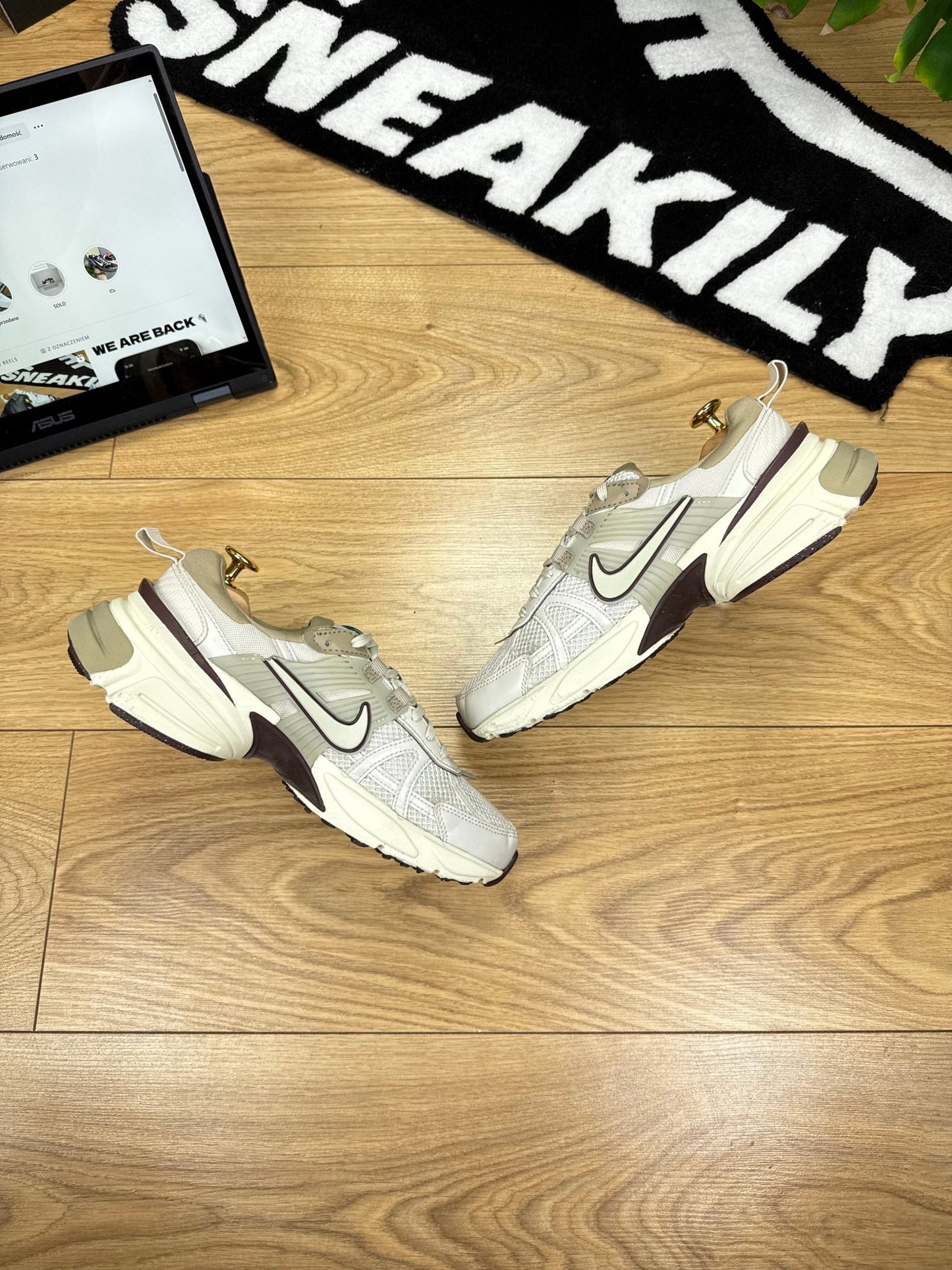Nike Air Force 1 Low (40)