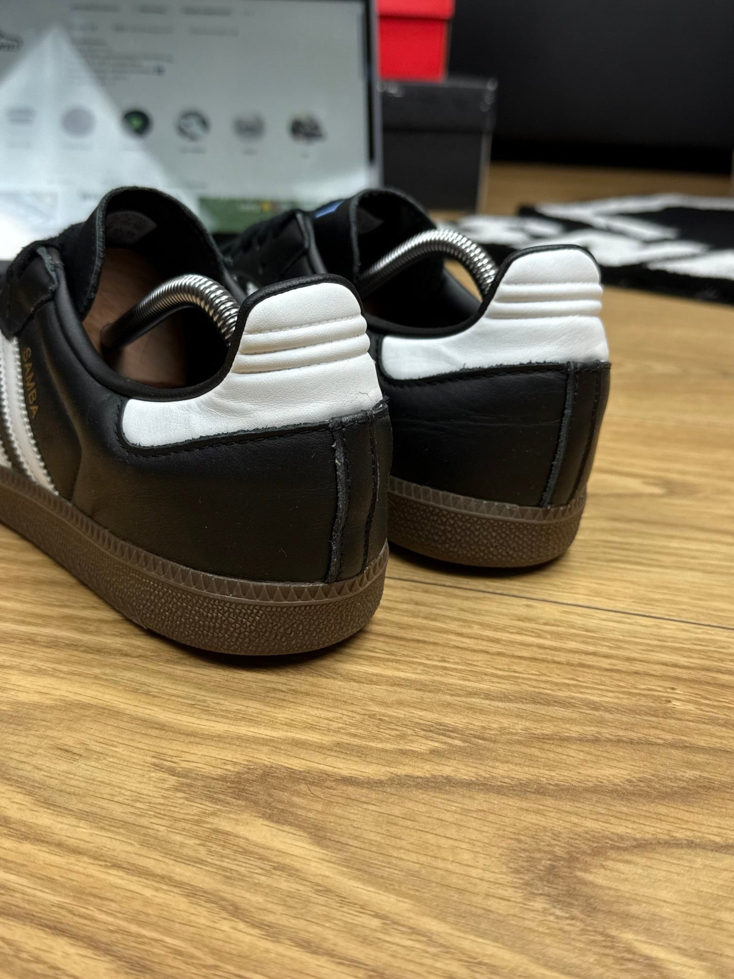 Adidas Samba (45 1/3)