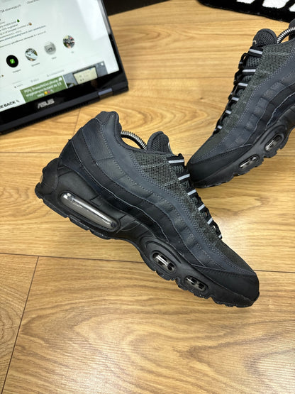 Nike Air Max 95 (42.5)