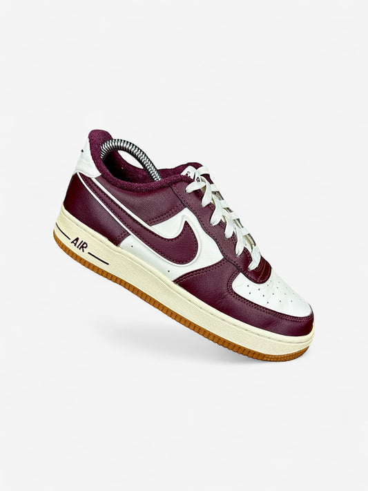 Nike Air Force 1 Low (37.5)
