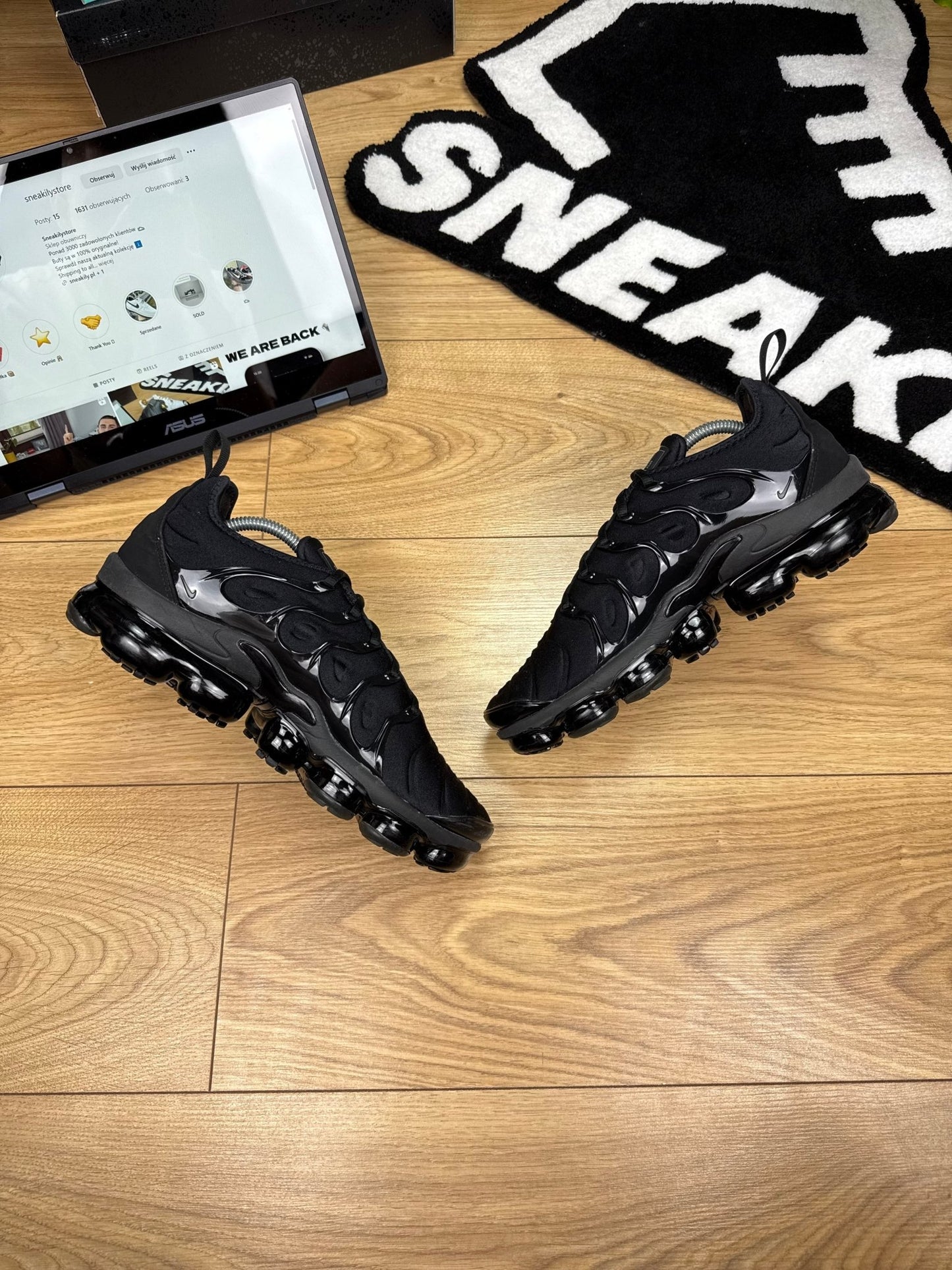 Nike Air Vapormax Plus (42.5)