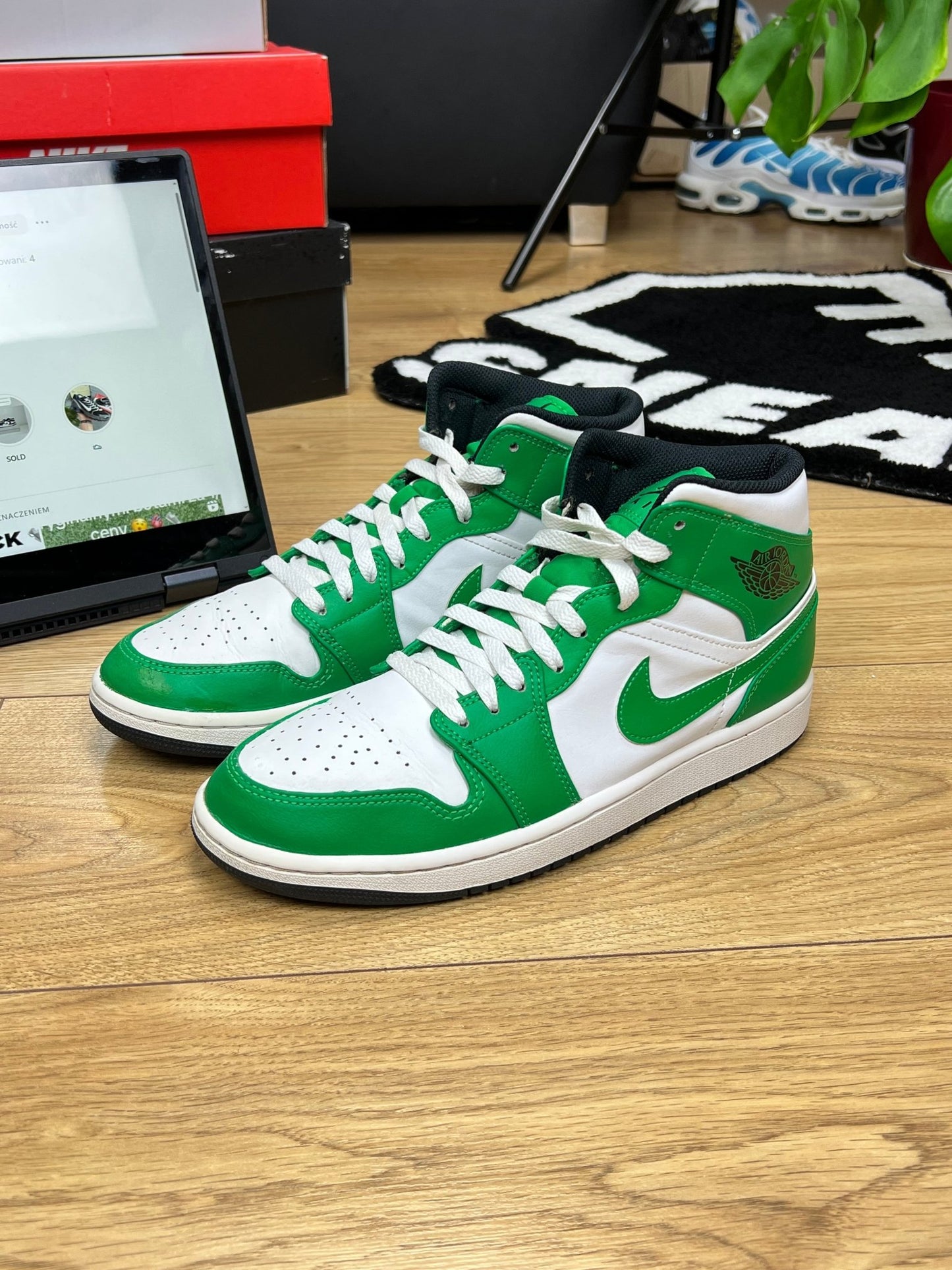 Nike Air Jordan 1 Mid (42.5)