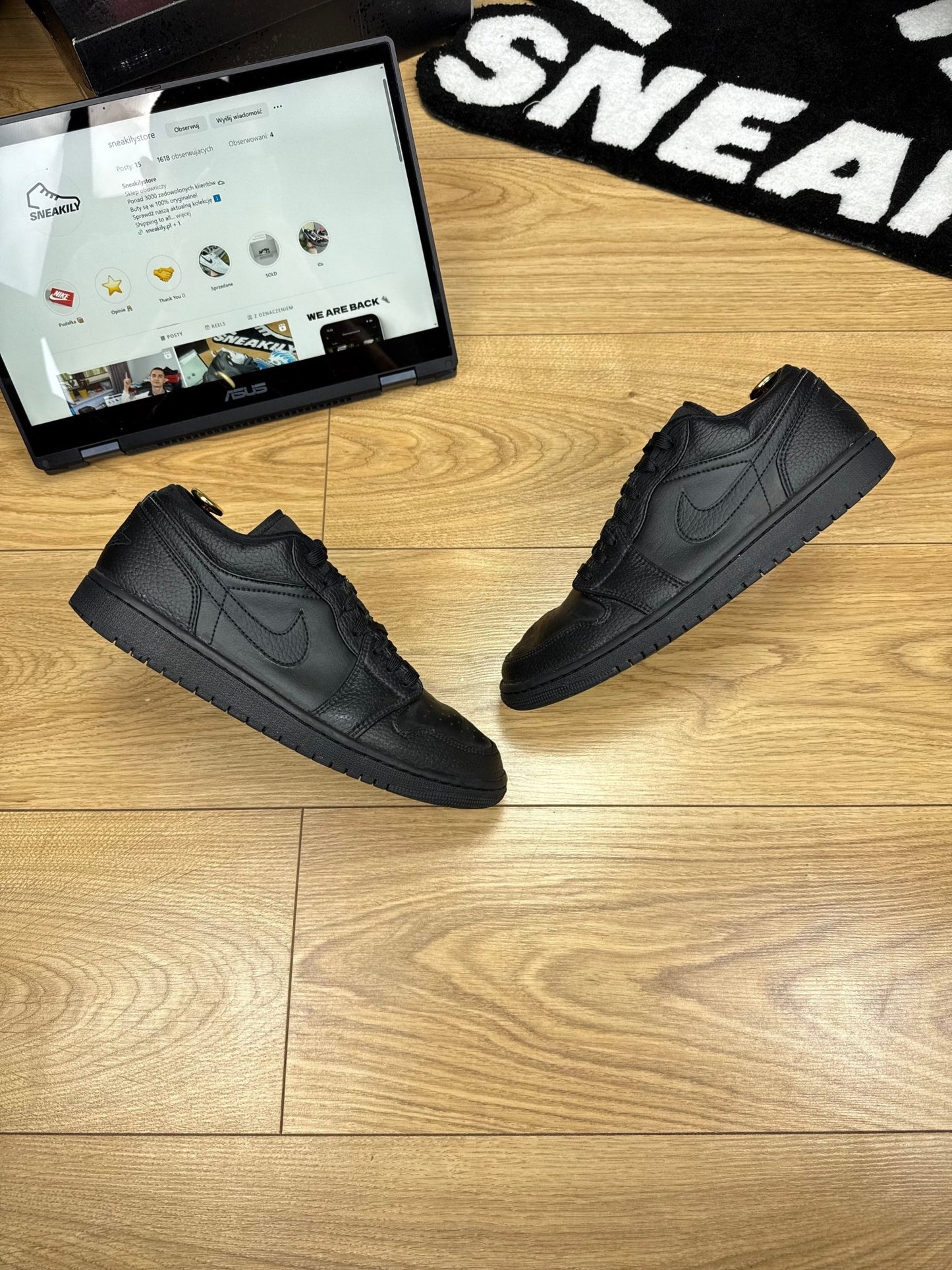 Nike Air Jordan 1 Low (42)