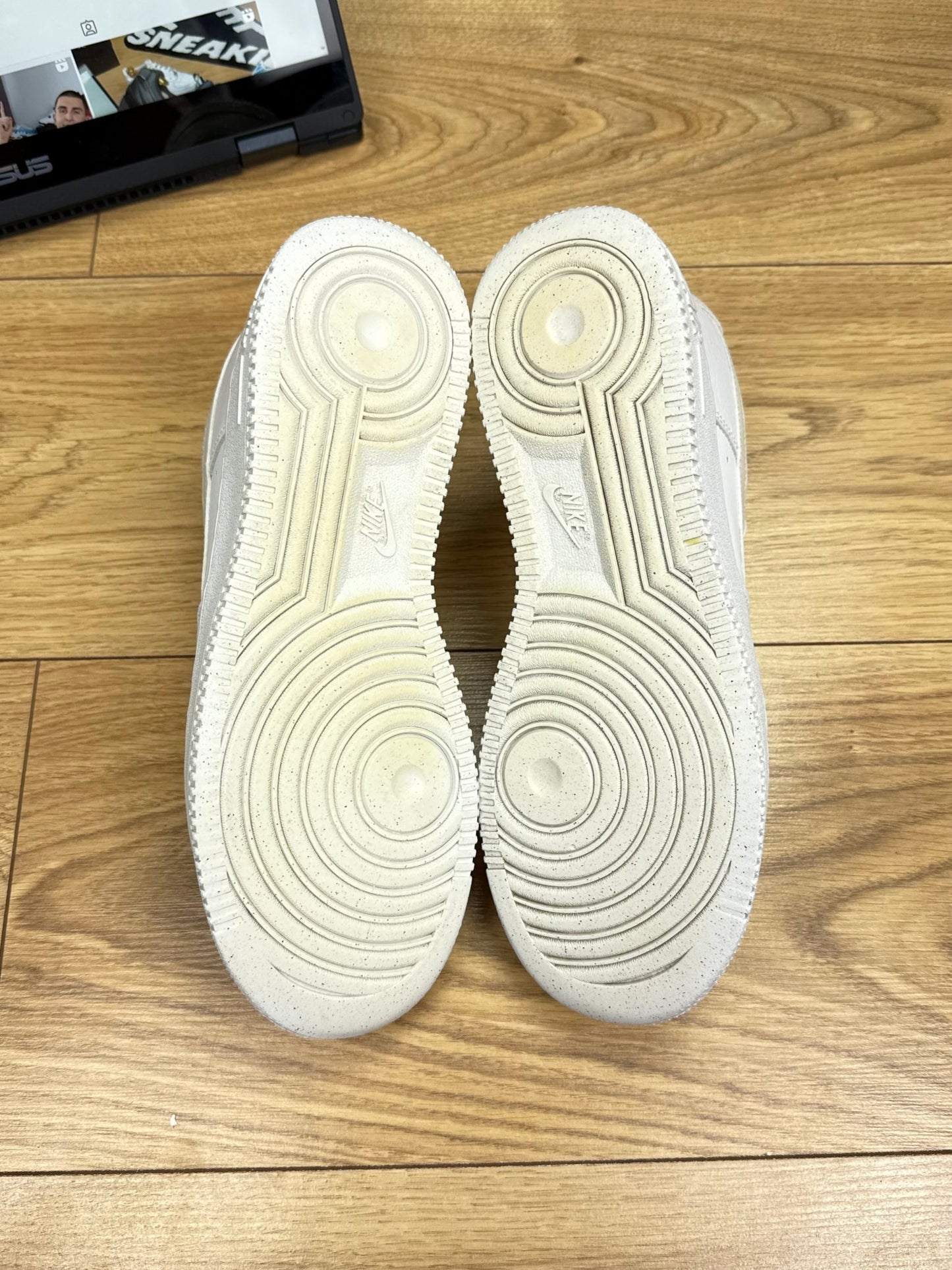Nike Air Force 1 Low (40.5)