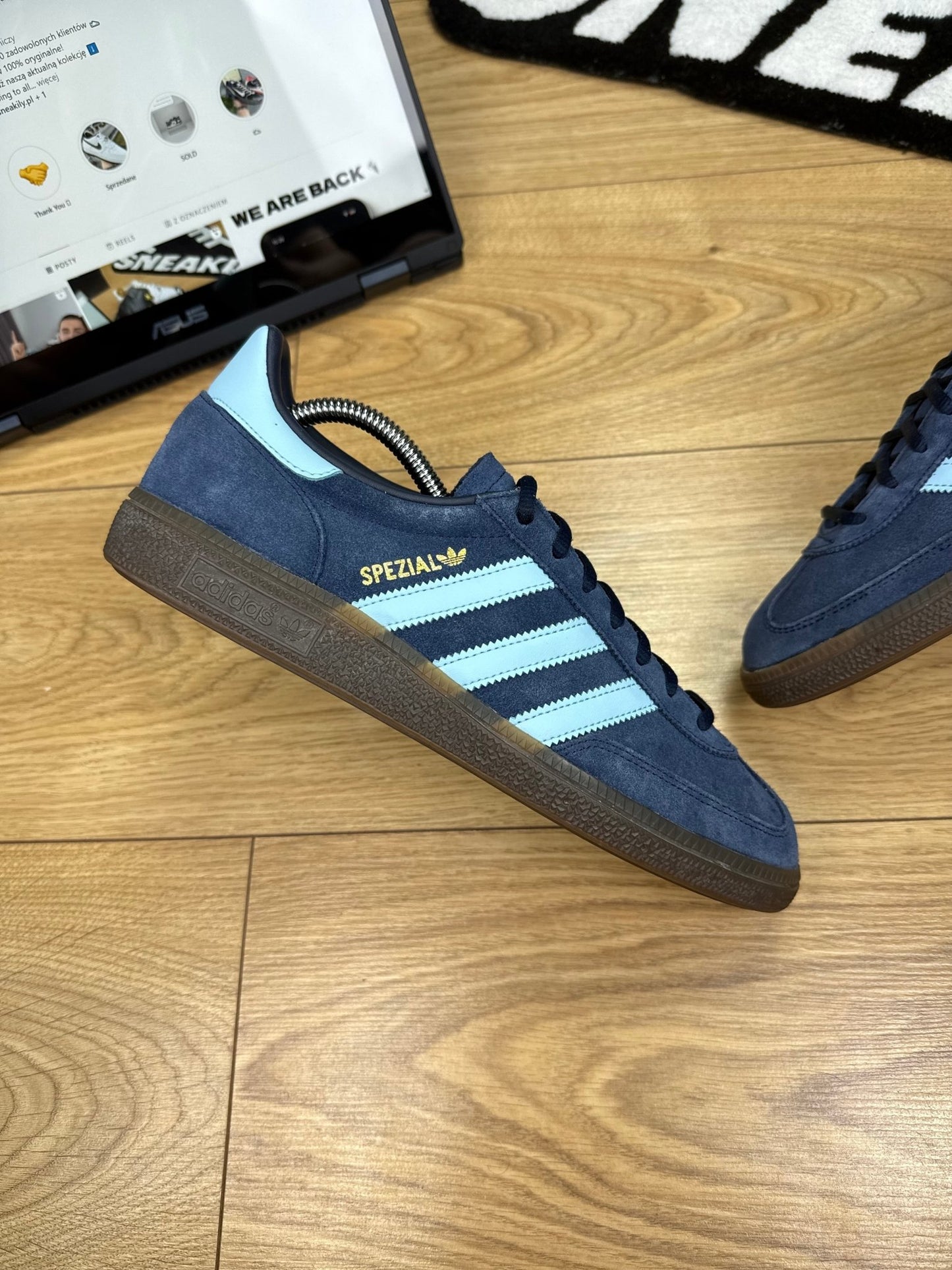 Adidas Spezial (43 1/3)