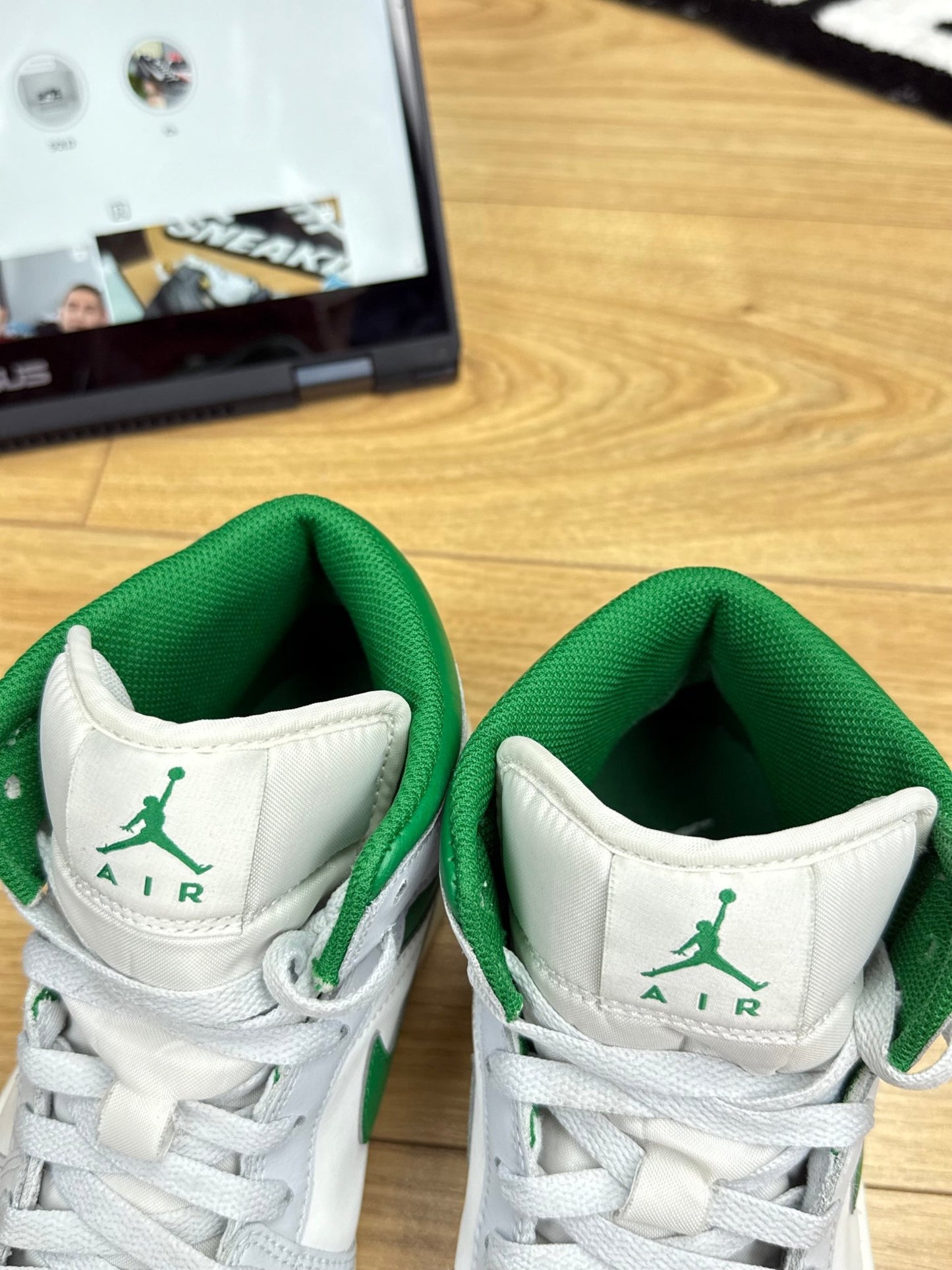 Nike Air Jordan 1 Mid (44)