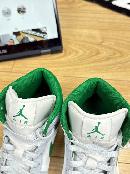 Nike Air Jordan 1 Mid (44)