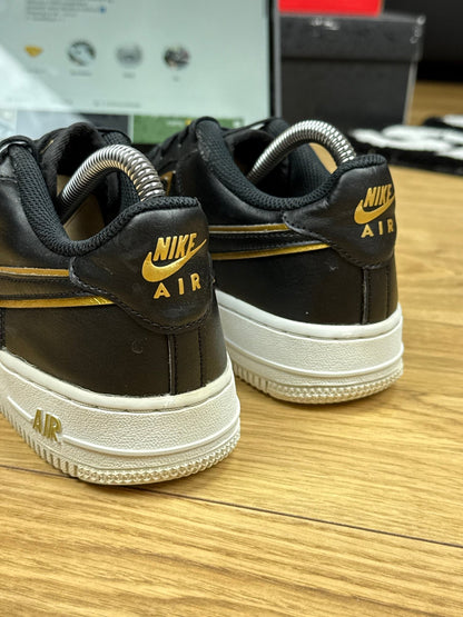 Nike Air Force 1 Low (37.5)
