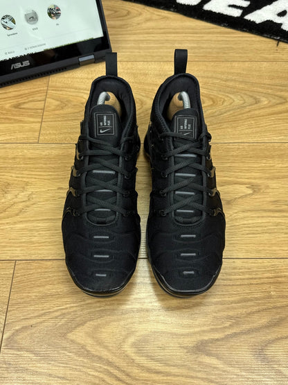 Nike Air Vapormax Plus (42.5)
