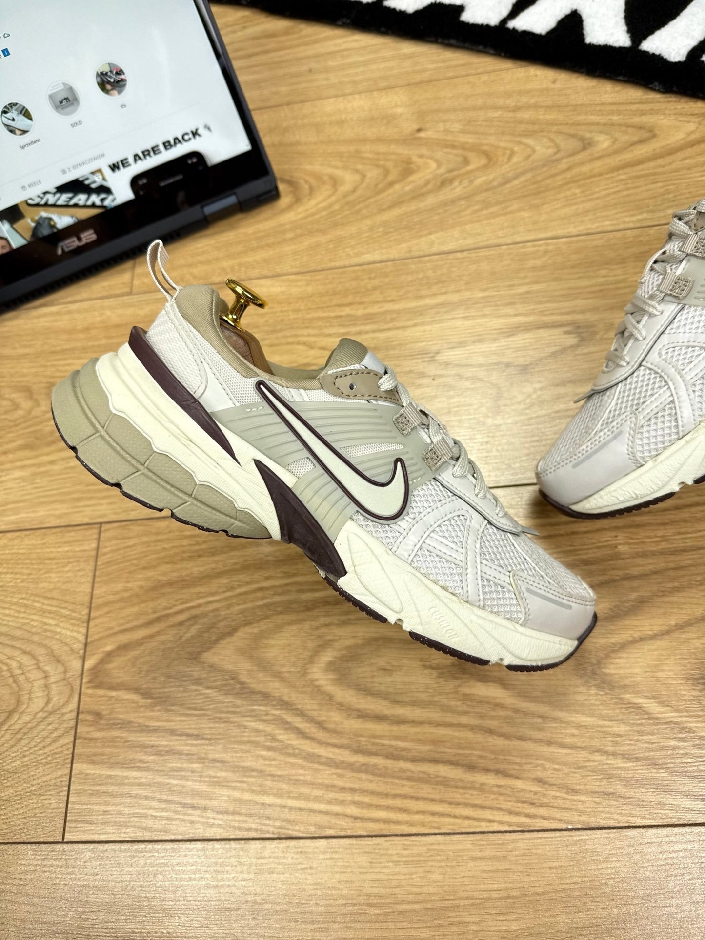 Nike Air Force 1 Low (40)