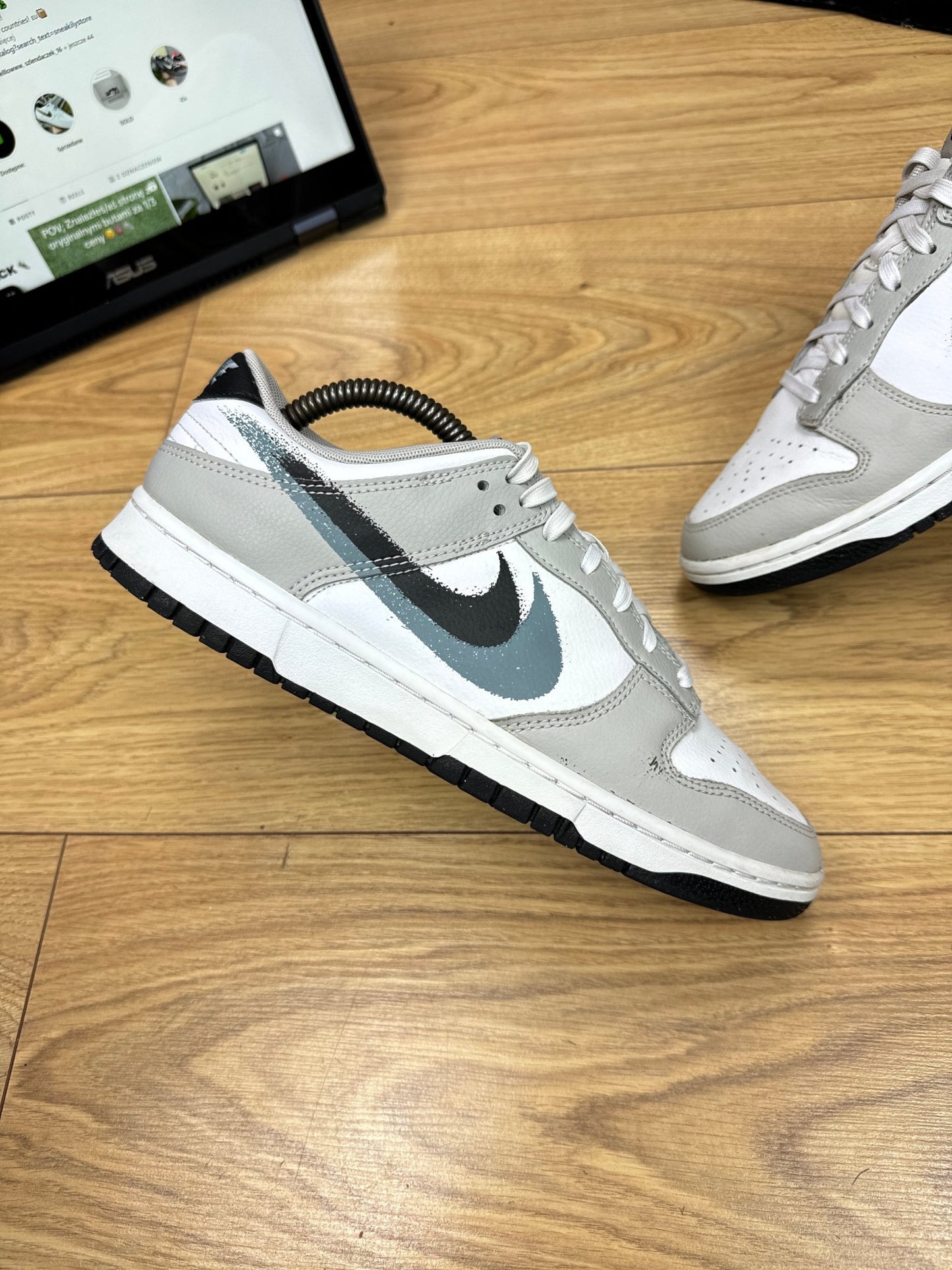 Nike Dunk Low (42)