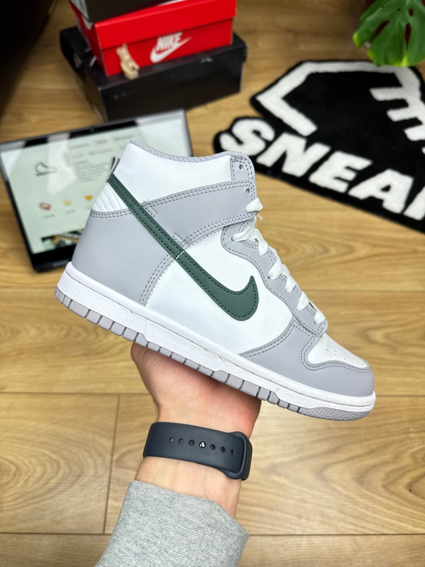 Nike Dunk High (36.5)