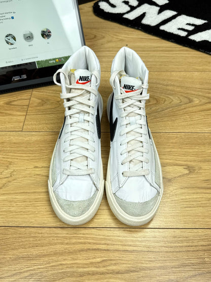 Nike Blazer Mid 77 (43)