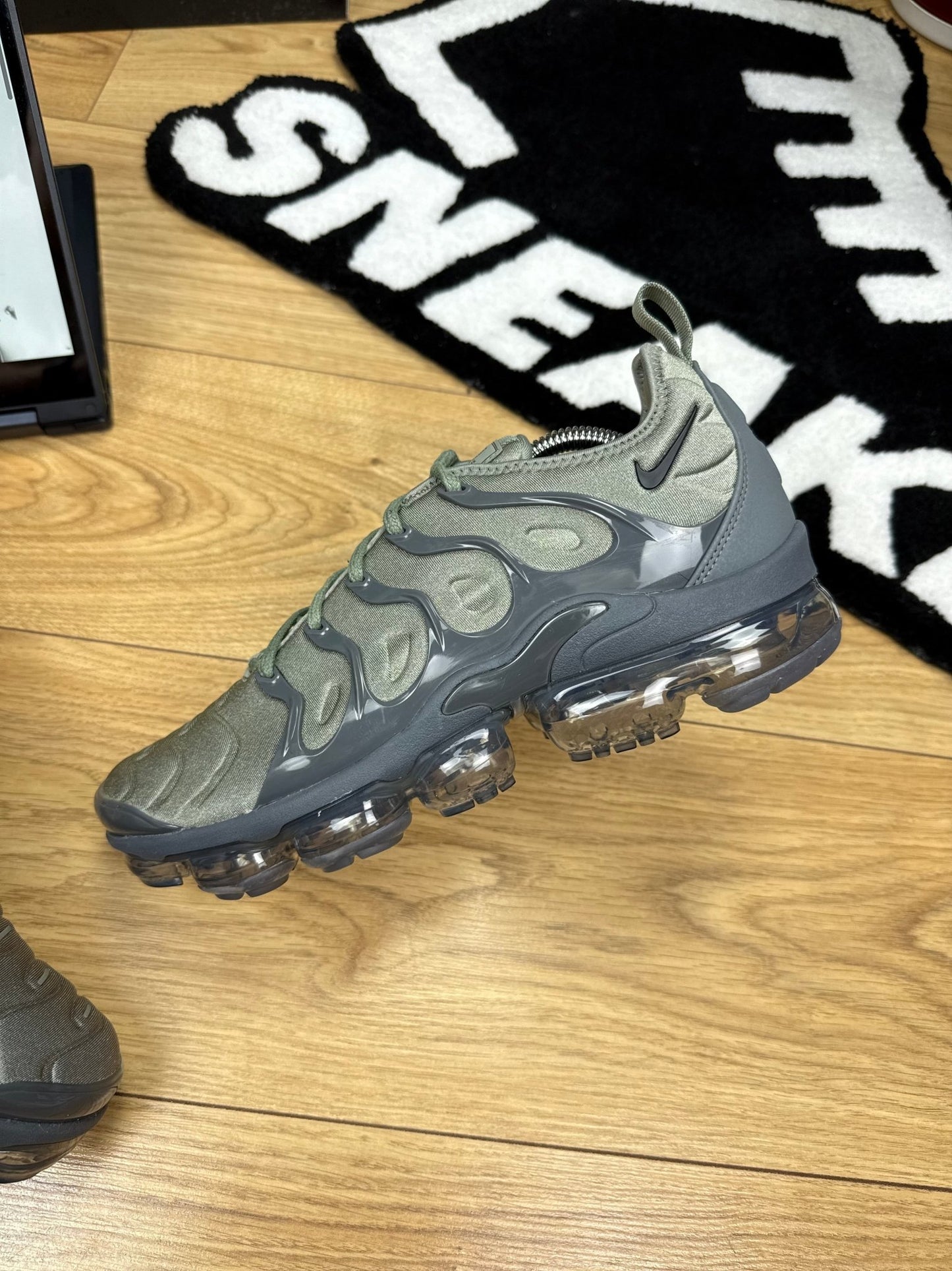 Nike Air Vapormax Plus (44)