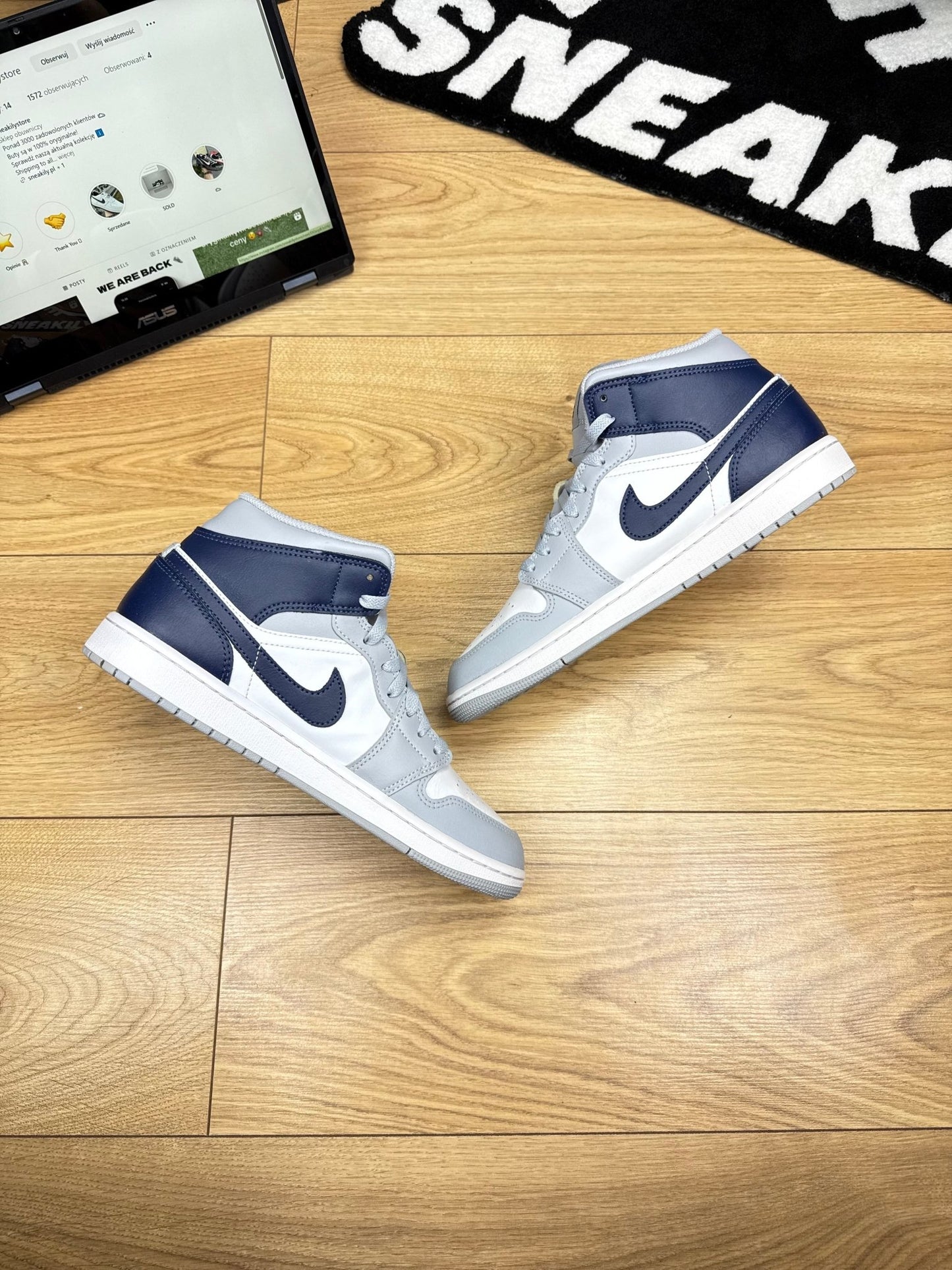 Nike Air Jordan 1 Mid (43)