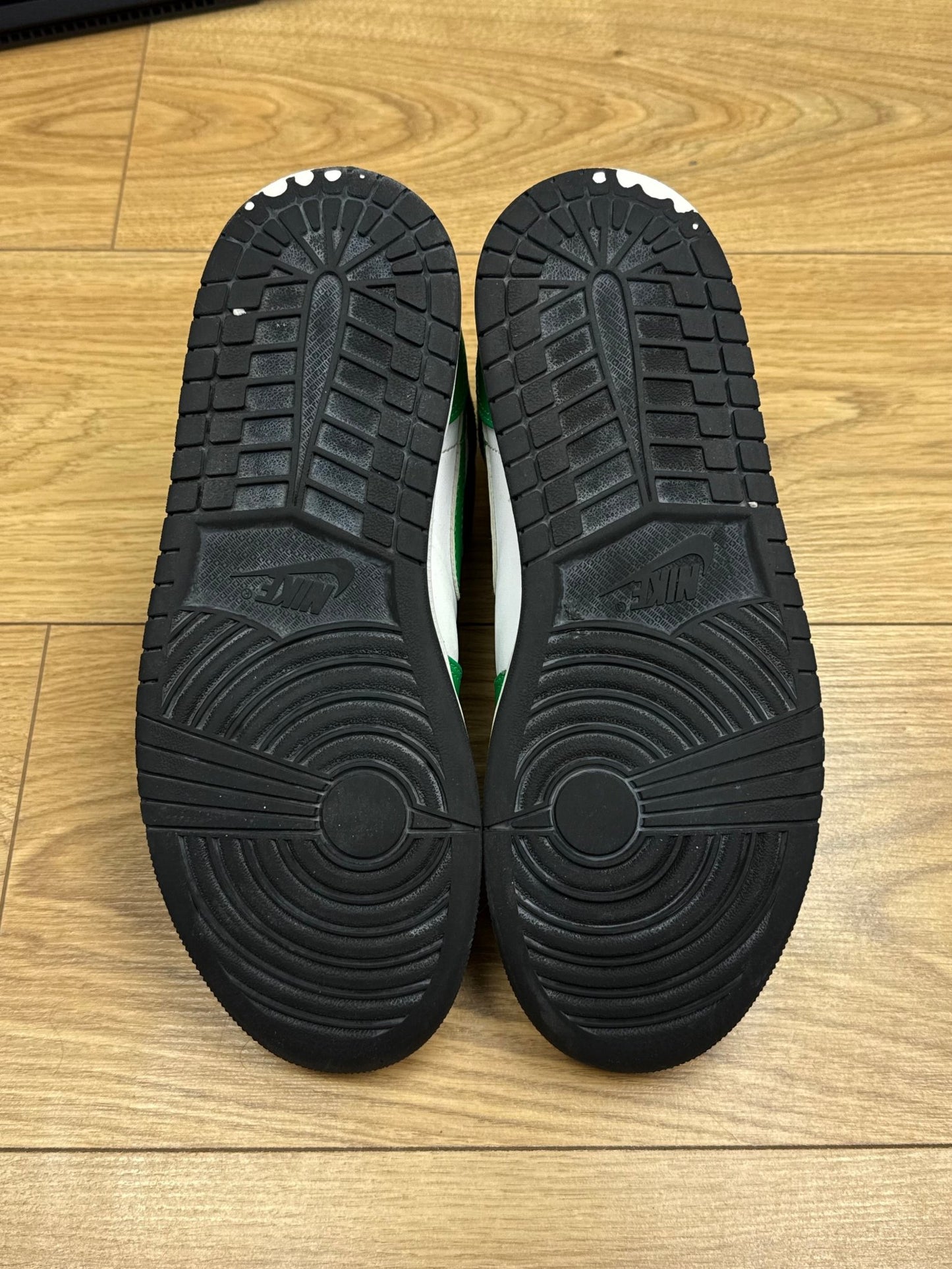 Nike Air Jordan 1 Mid (42)