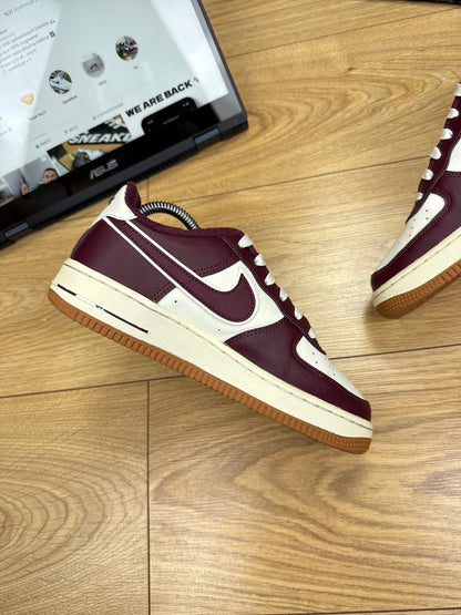 Nike Air Force 1 Low (37.5)