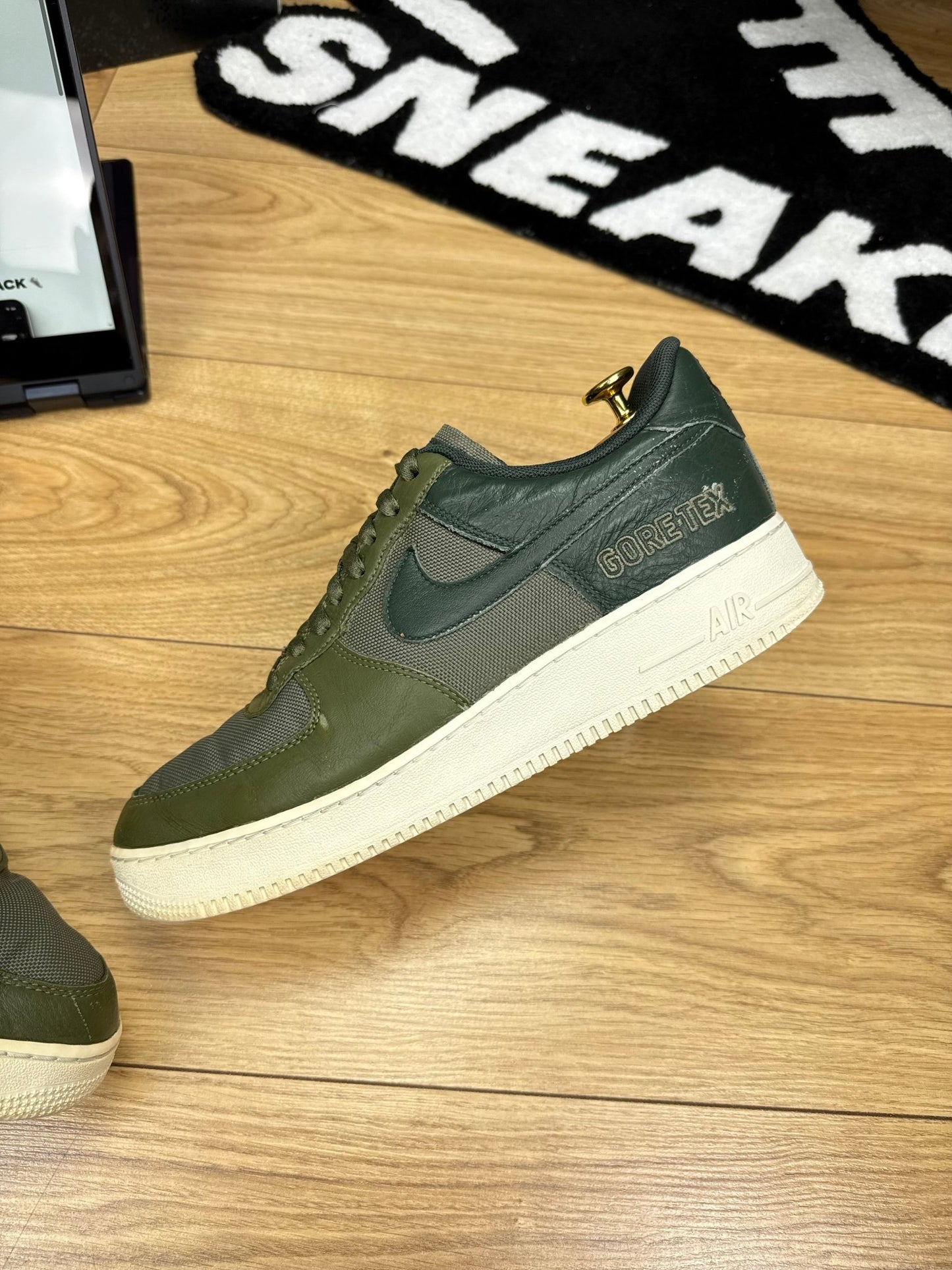Nike Air Force 1 Low Gore-Tex (44)
