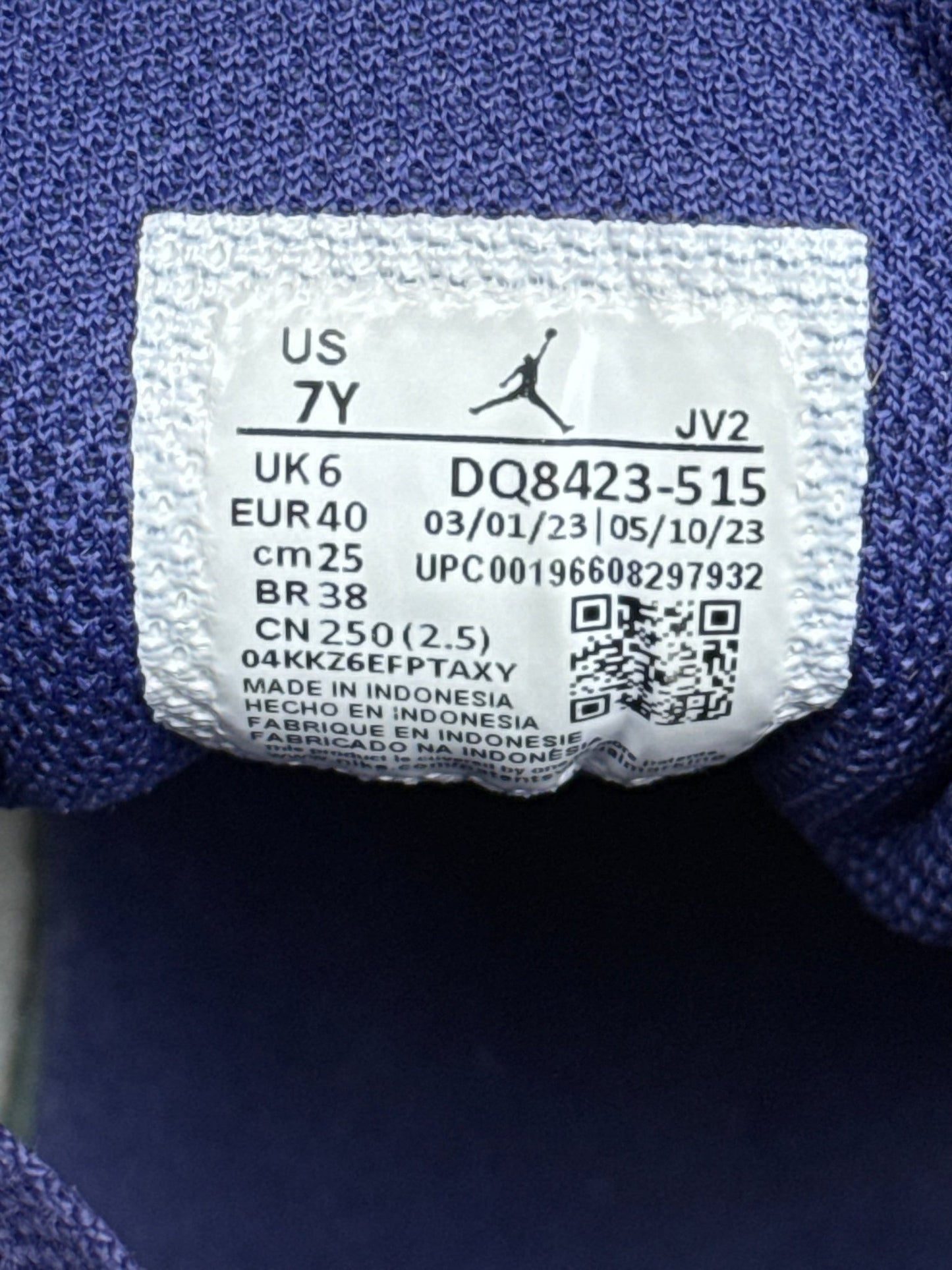 Nike Air Jordan 1 Mid (40)