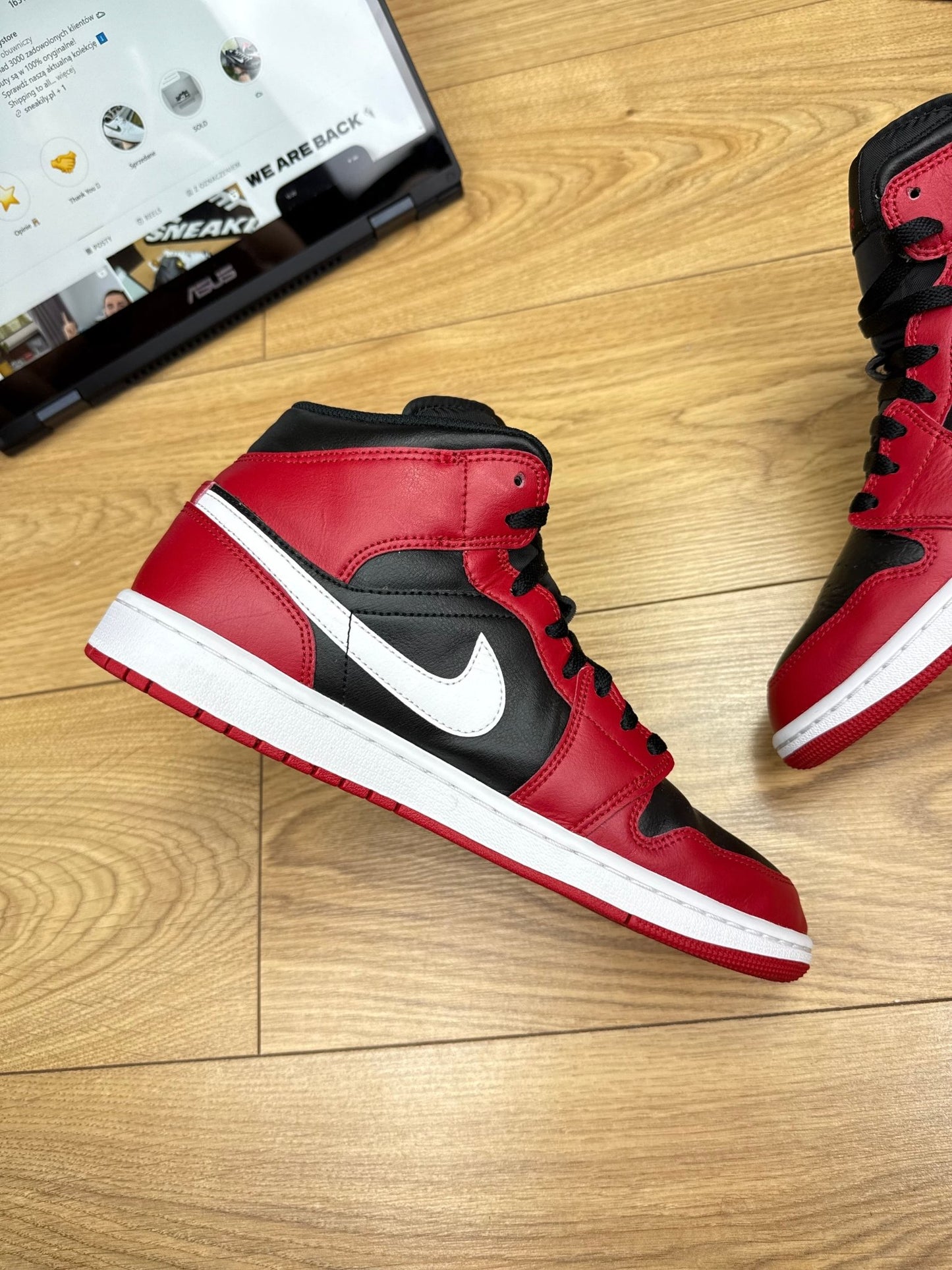 Nike Air Jordan 1 Mid (44)
