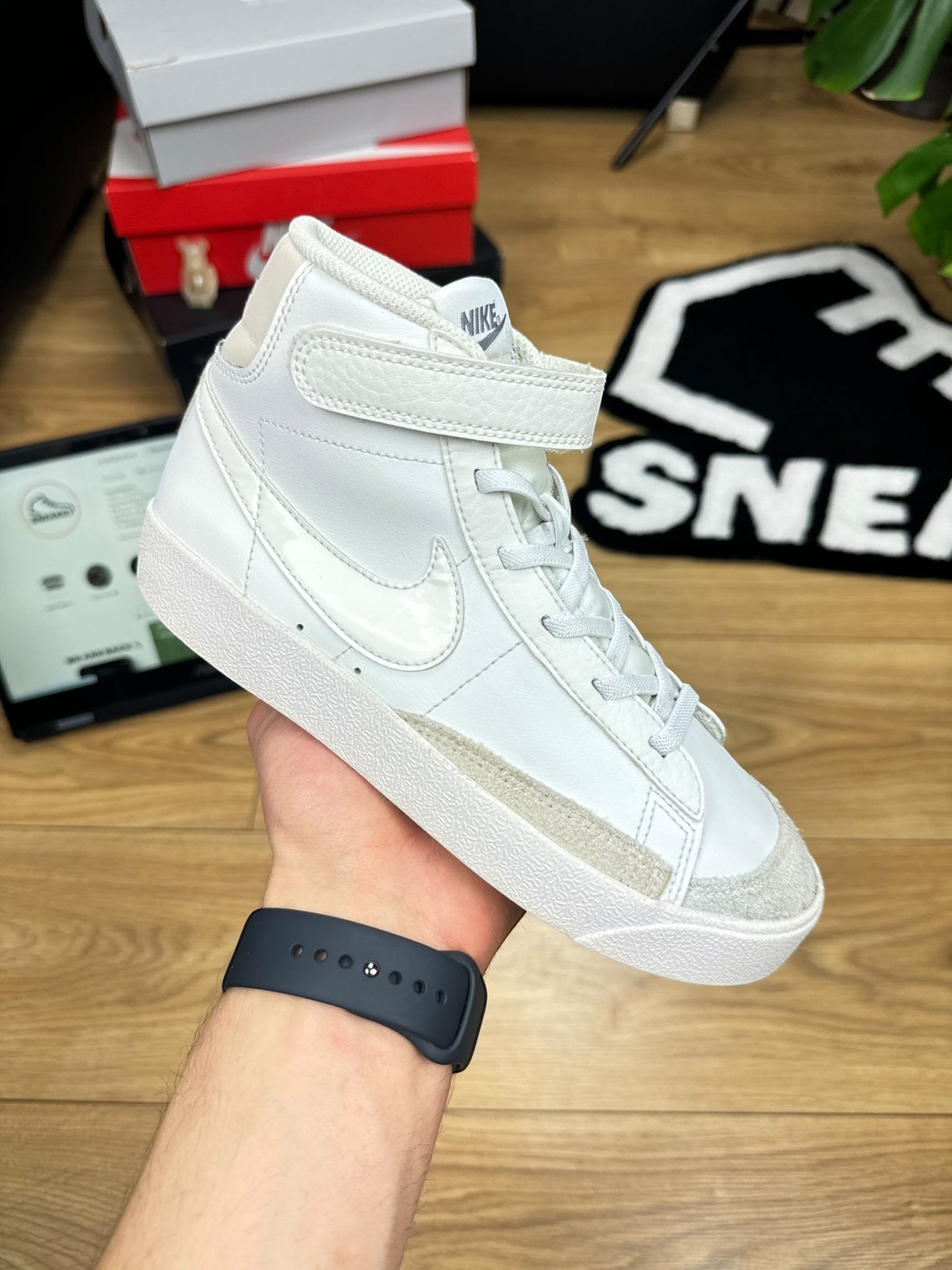 Nike Blazer Mid 77 (35)
