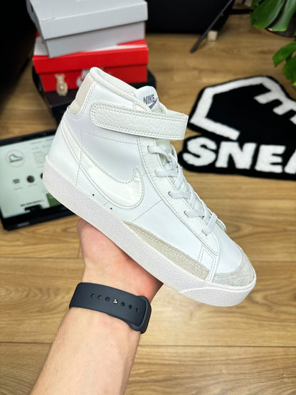 Nike Blazer Mid 77 (35)