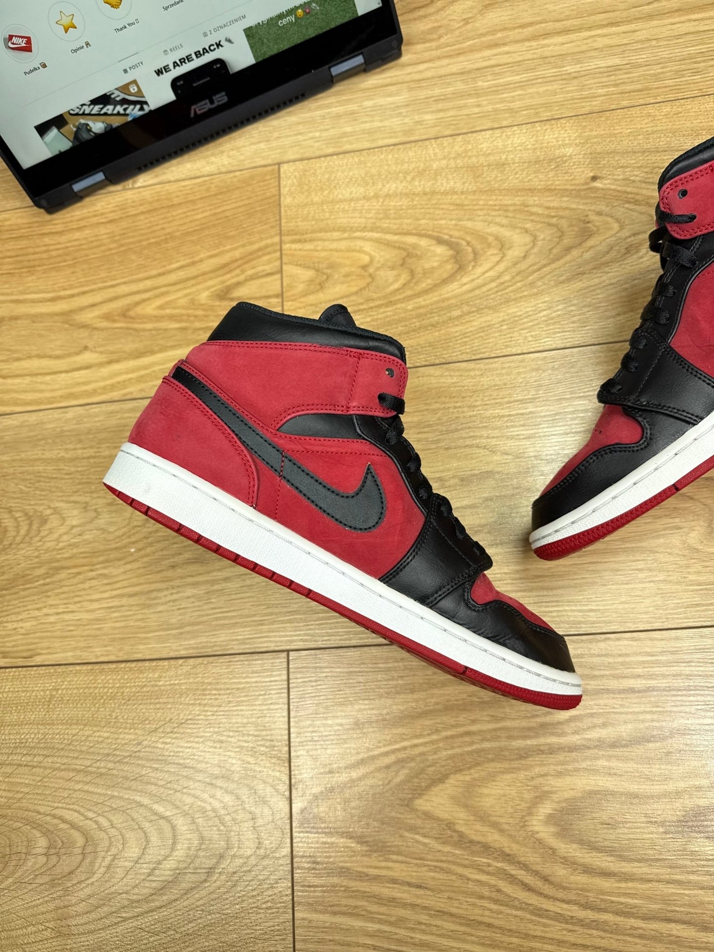 Nike Air Jordan 1 Mid (42)