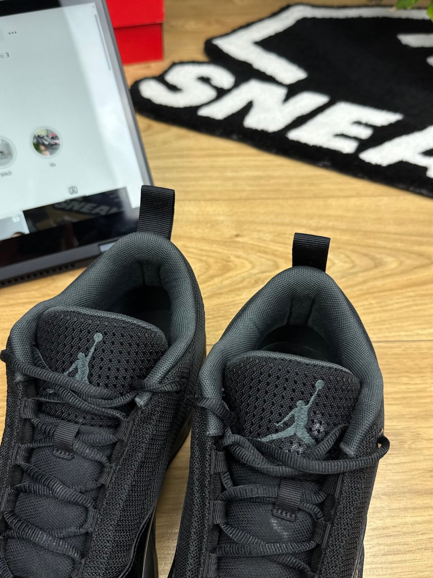 Nike Air Jordan Max Aura 6 (42.5)